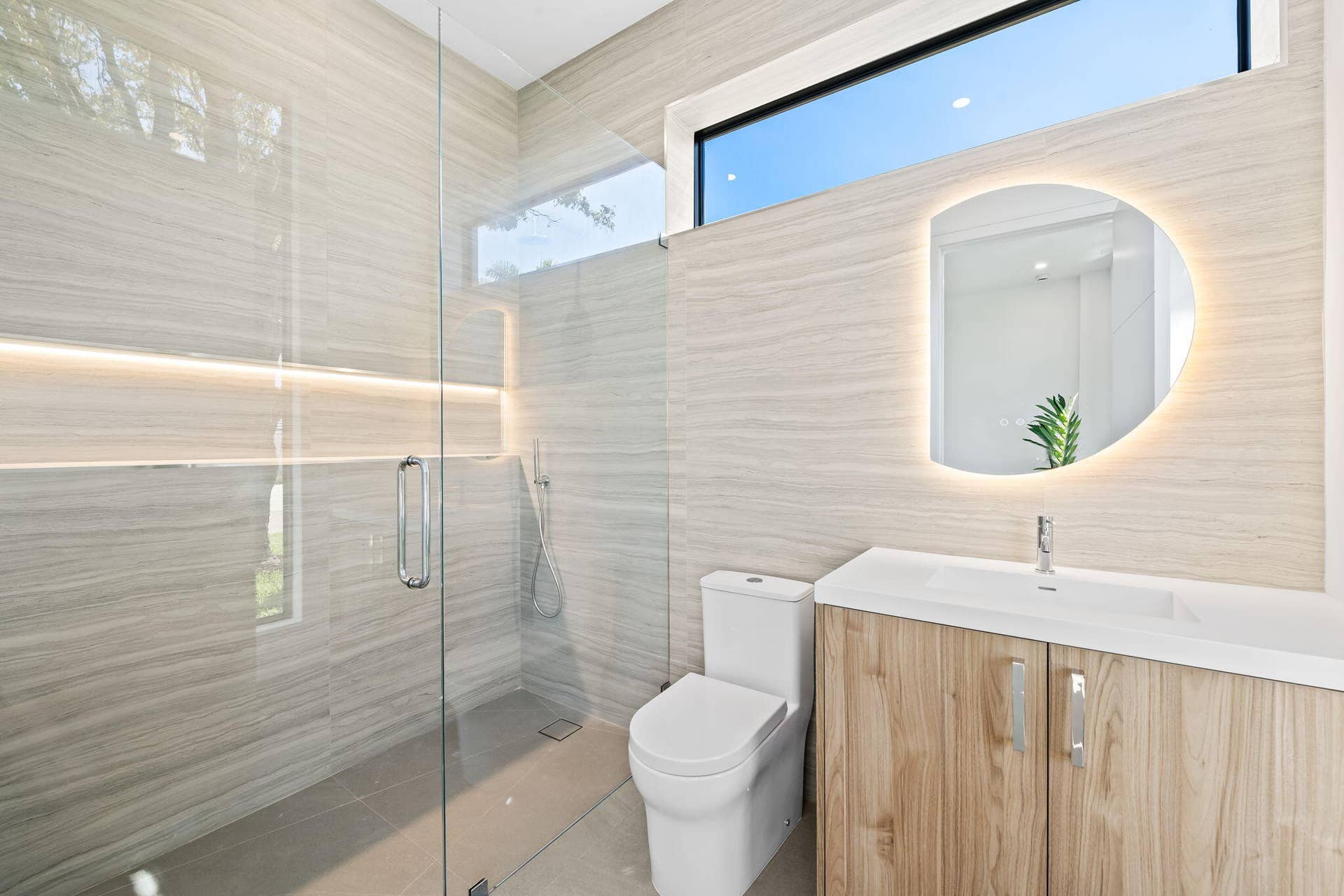 1st floor bathroom