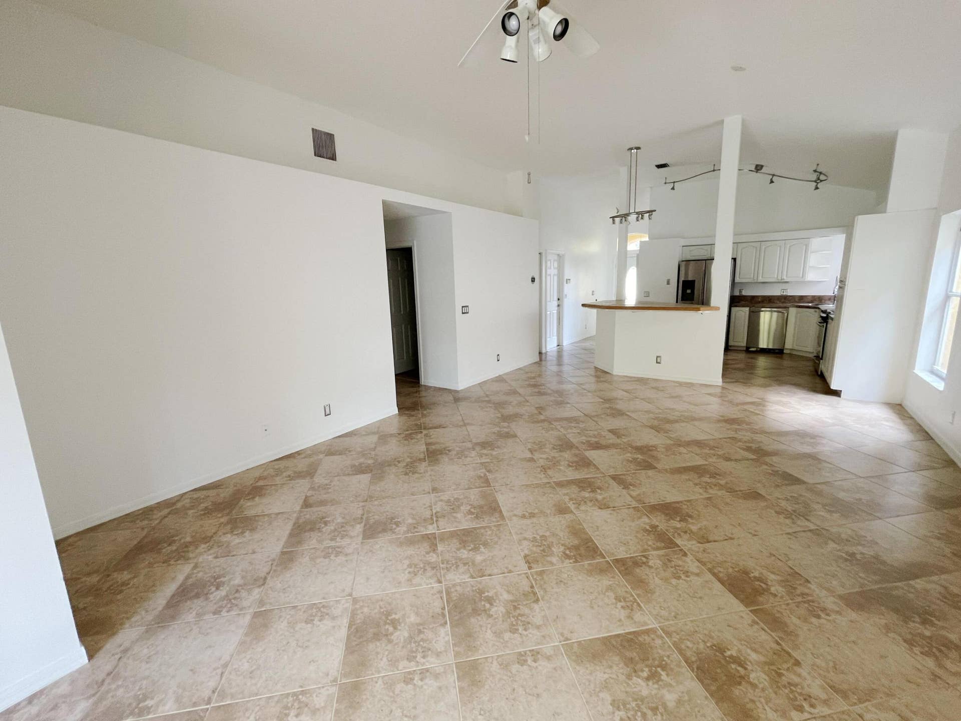 5338 Edenwood Lane, Riviera Beach, FL 33418 Living Room
