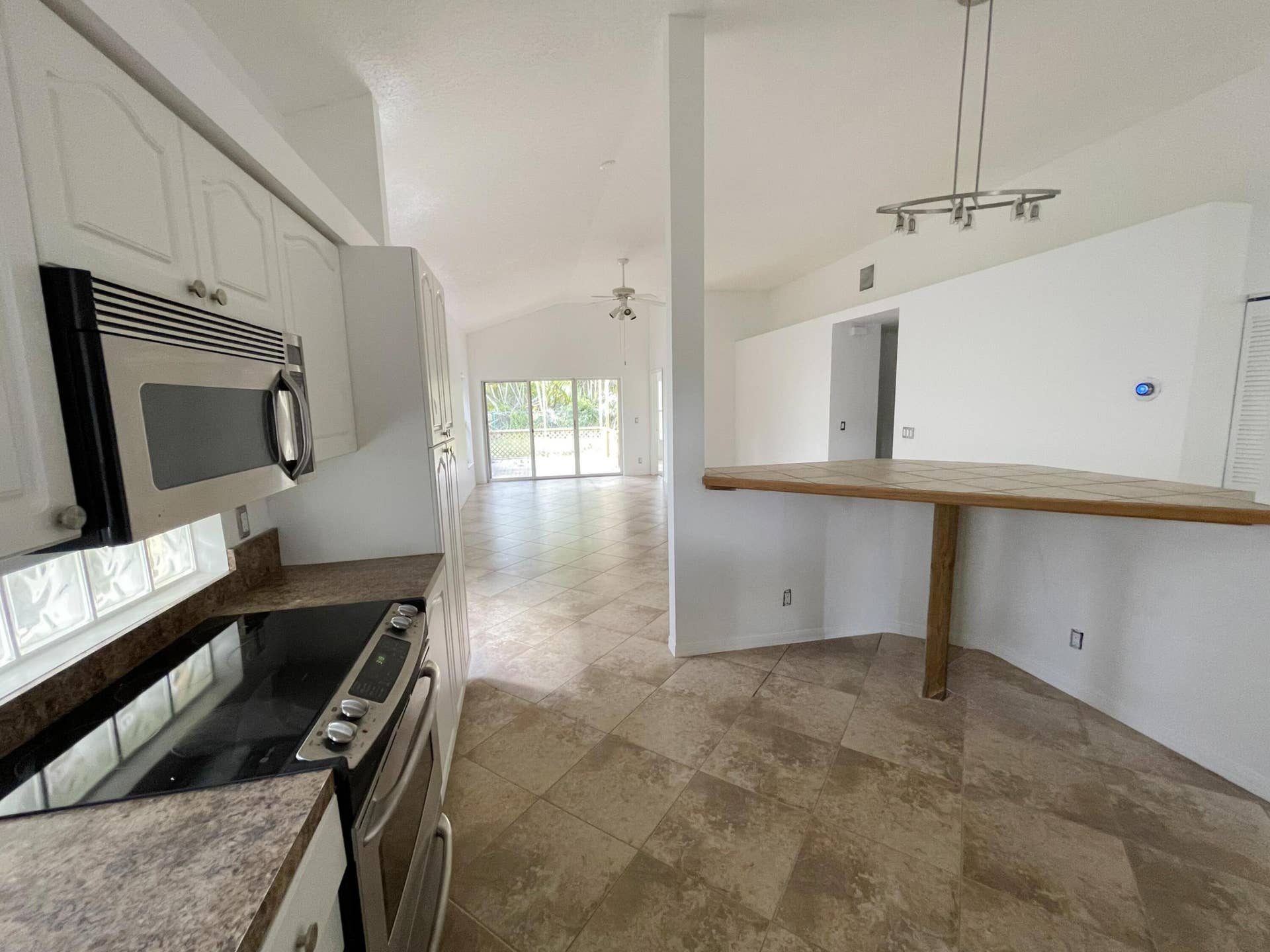 5338 Edenwood Lane, Riviera Beach, FL 33418 Kitchen