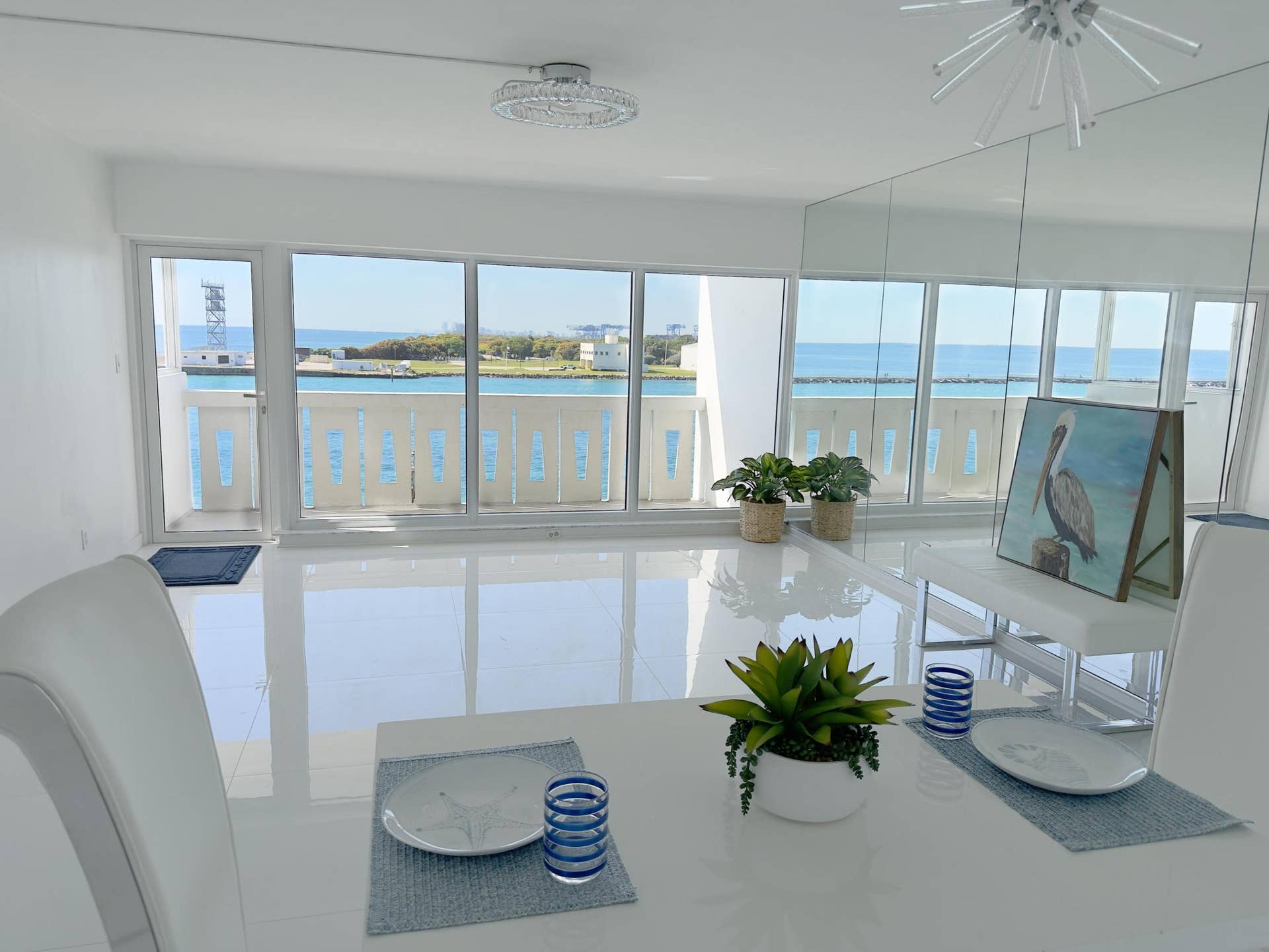 2100 S Ocean Drive, #4j, Fort Lauderdale, FL 33316 Dining/Living Room