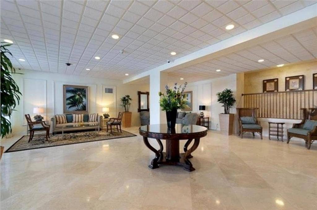 2100 S Ocean Drive, #4j, Fort Lauderdale, FL 33316 Main Lobby