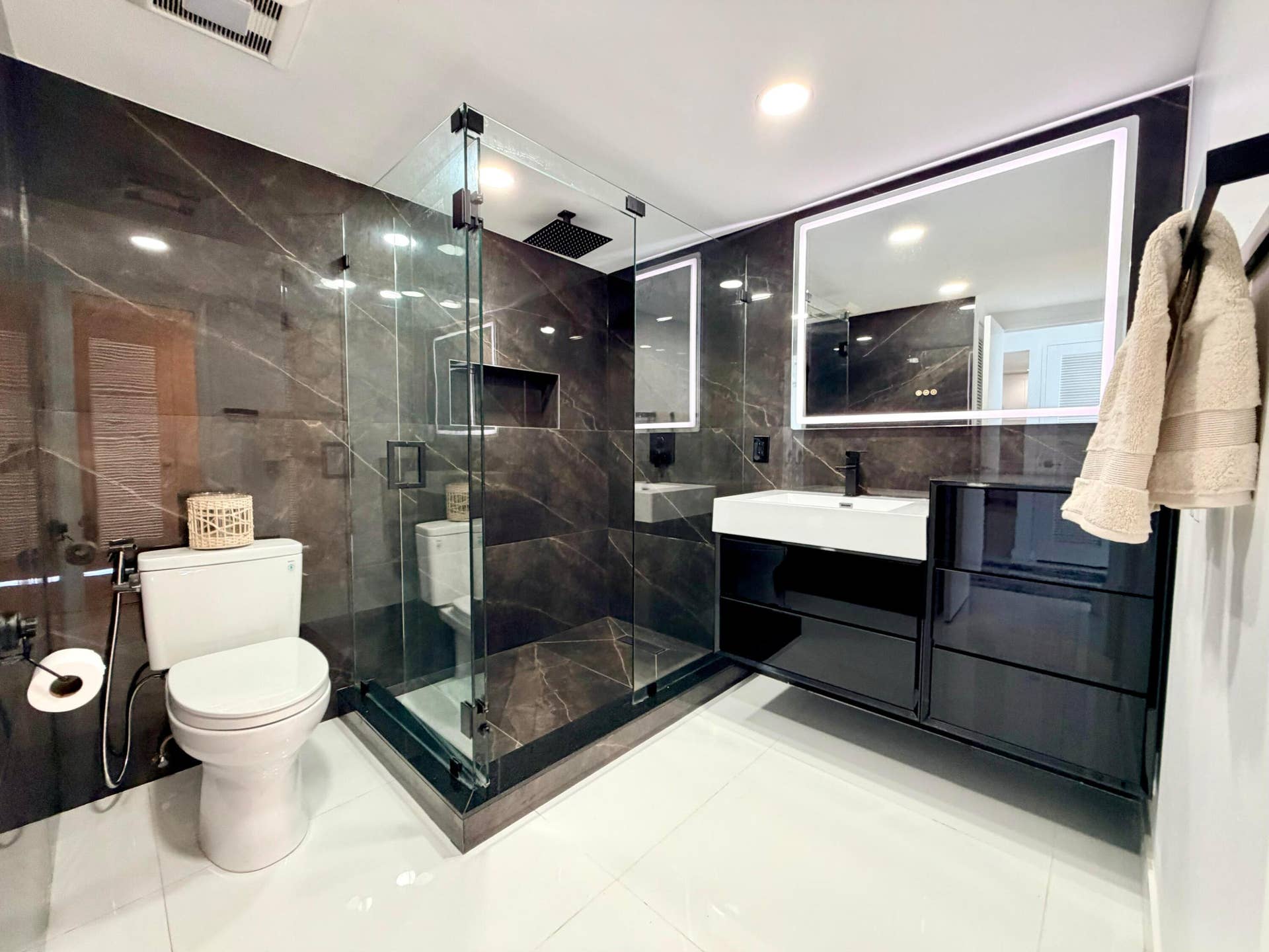 2100 S Ocean Drive, #4j, Fort Lauderdale, FL 33316 Bathroom