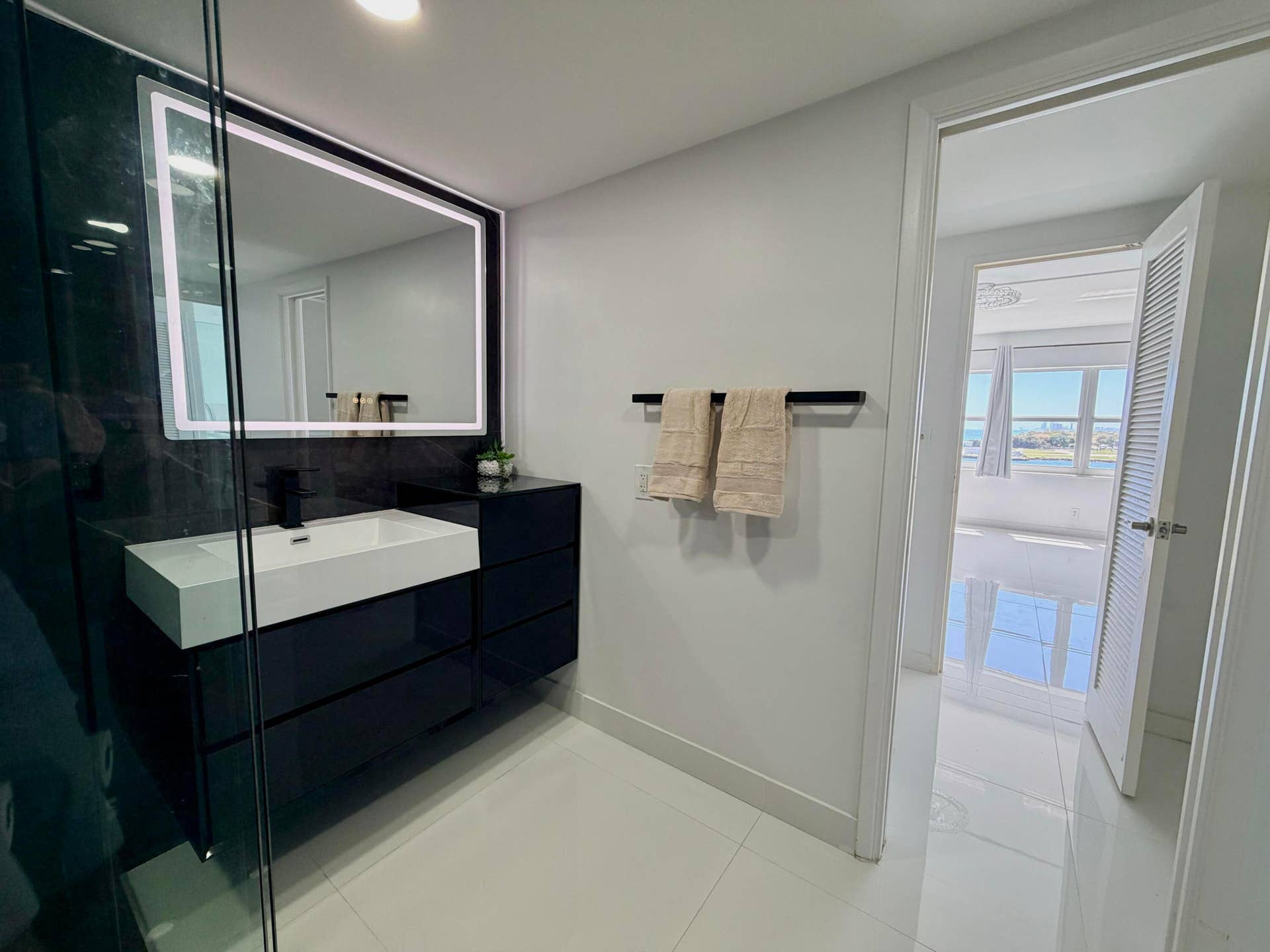 2100 S Ocean Drive, #4j, Fort Lauderdale, FL 33316 Bathroom