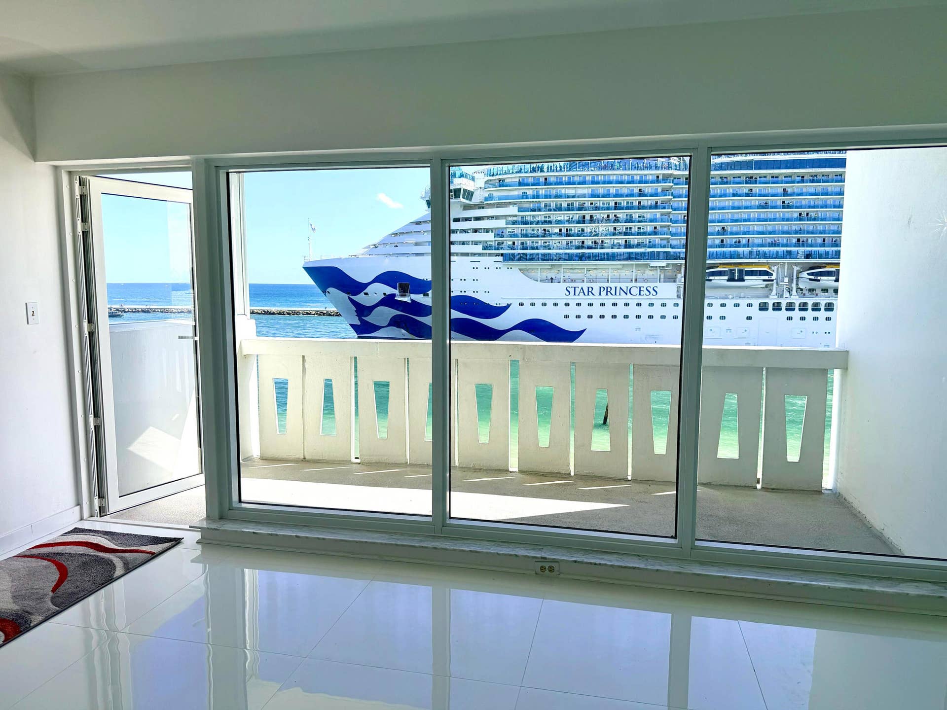 2100 S Ocean Drive, #4j, Fort Lauderdale, FL 33316 Living Room View