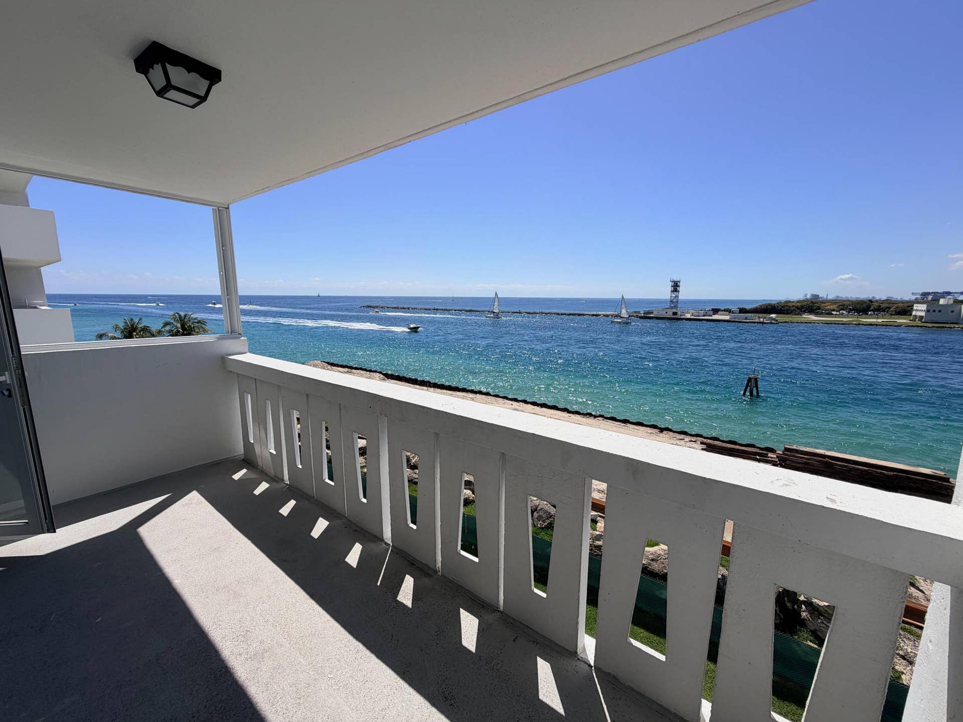 2100 S Ocean Drive, #4j, Fort Lauderdale, FL 33316 Balcony View
