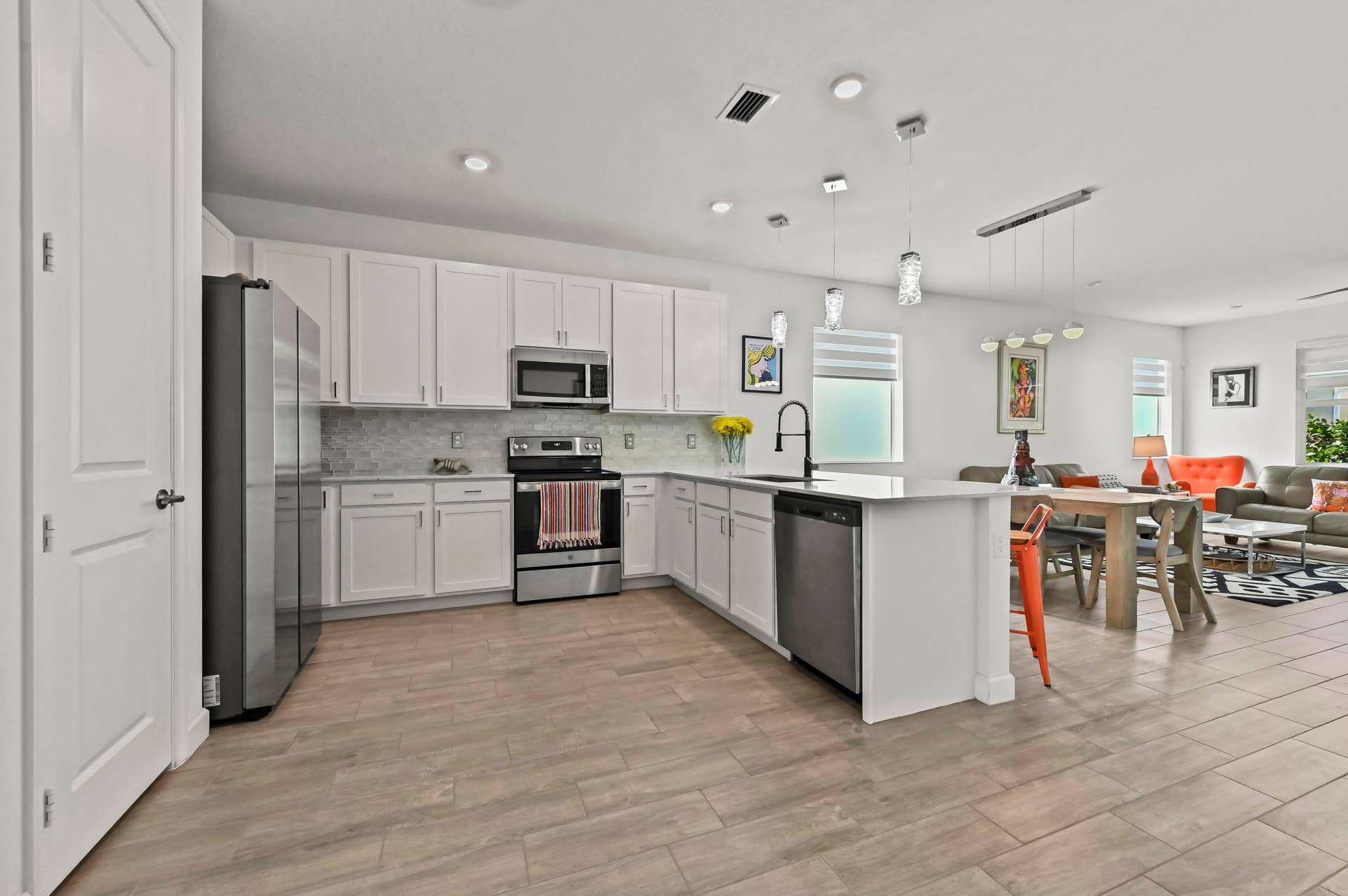 08 Kitchen 01