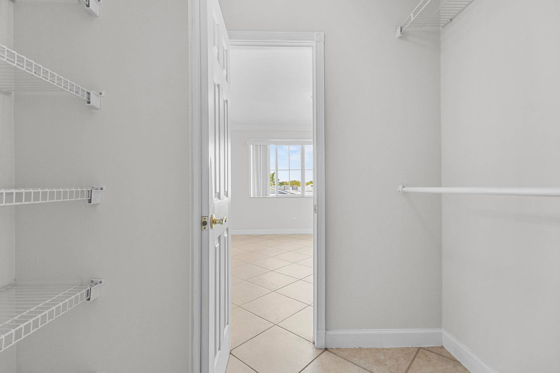 1515 E Broward Boulevard, #426, Fort Lauderdale, FL 33301 GF4A1150Pine Crest Village-by Pwayko