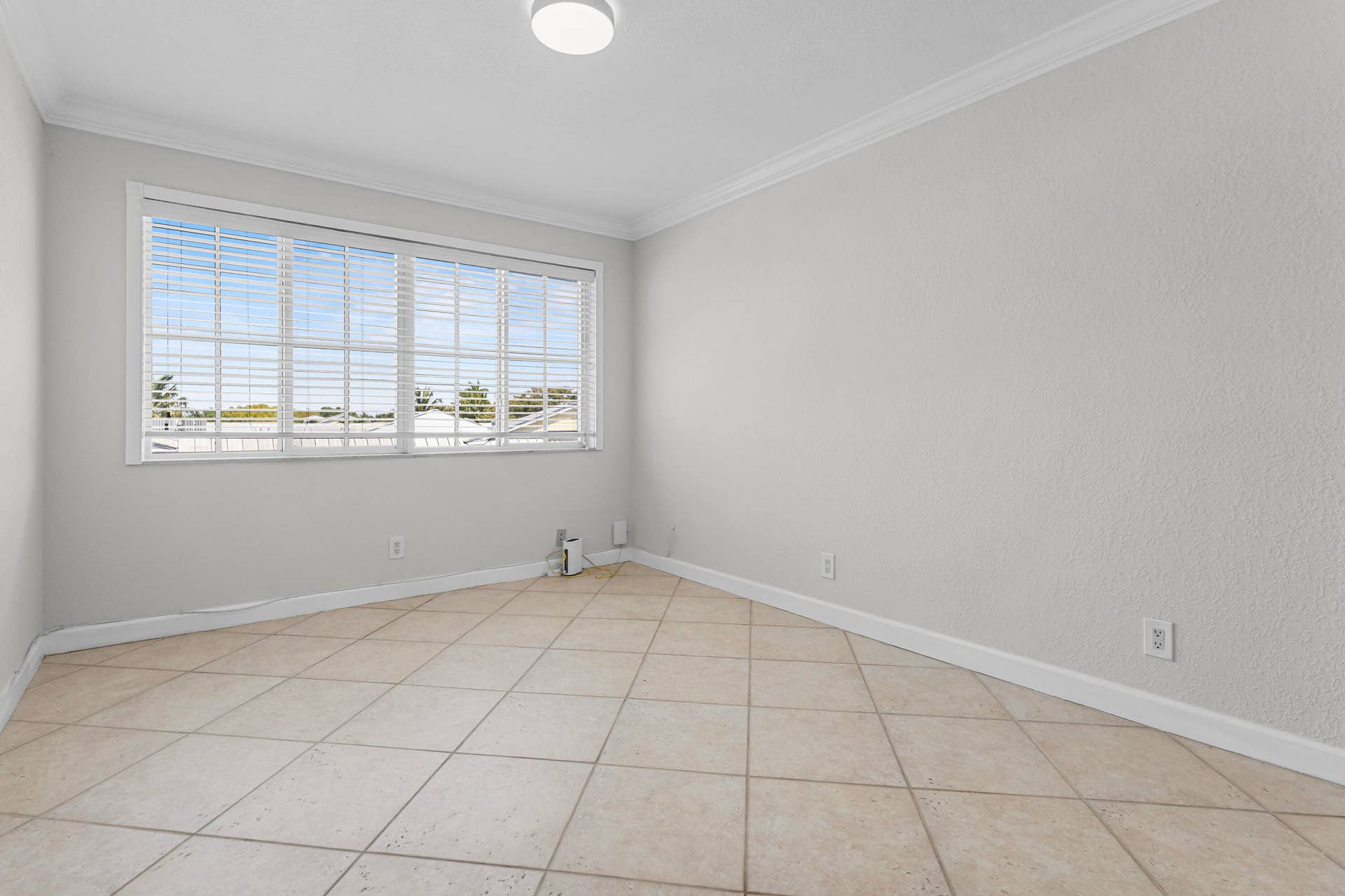 1515 E Broward Boulevard, #426, Fort Lauderdale, FL 33301 GF4A1156Pine Crest Village-by Pwayko