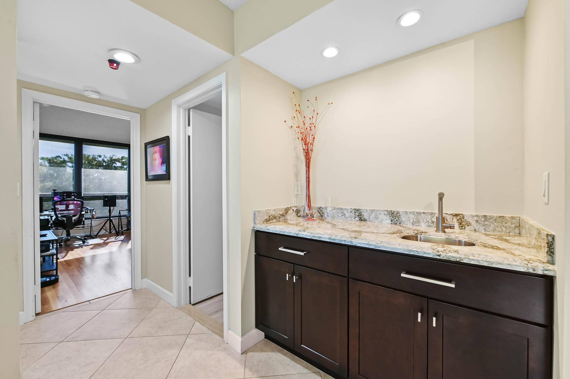 5951 Wellesley Park Drive, #Apt 702, Boca Raton, FL 33433 32 Hall 02