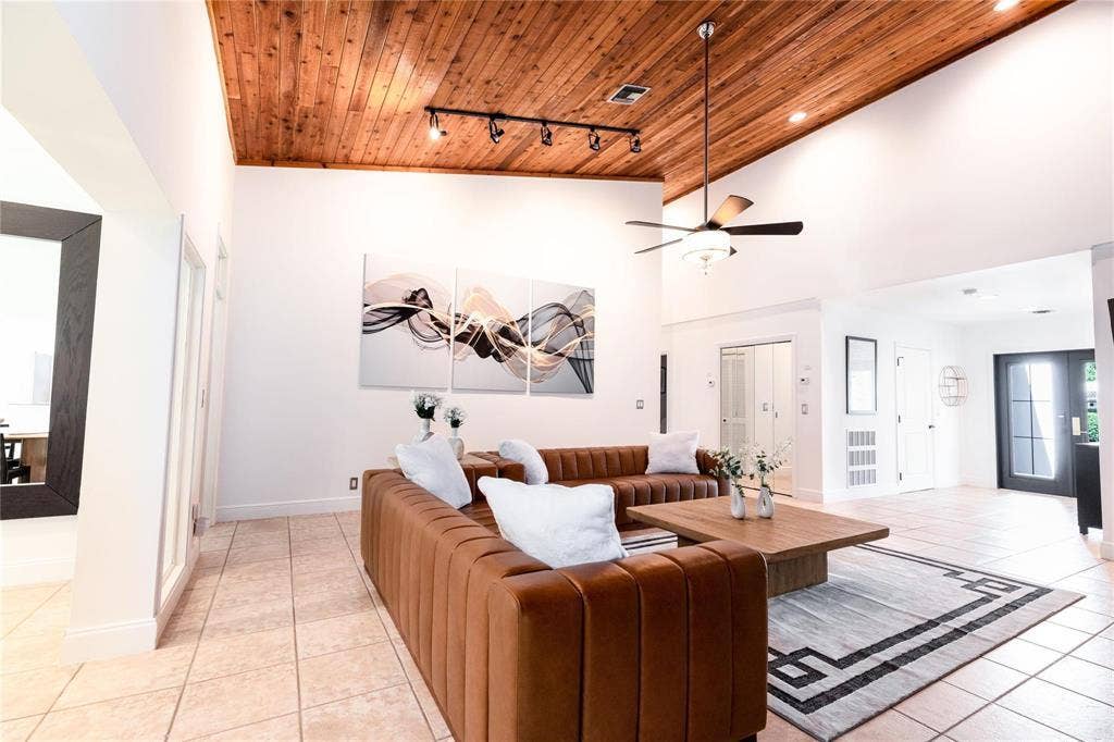 222 N Tradewinds Avenue, Lauderdale-By-The-Sea, Lauderdale By The Sea, FL 33308 t15