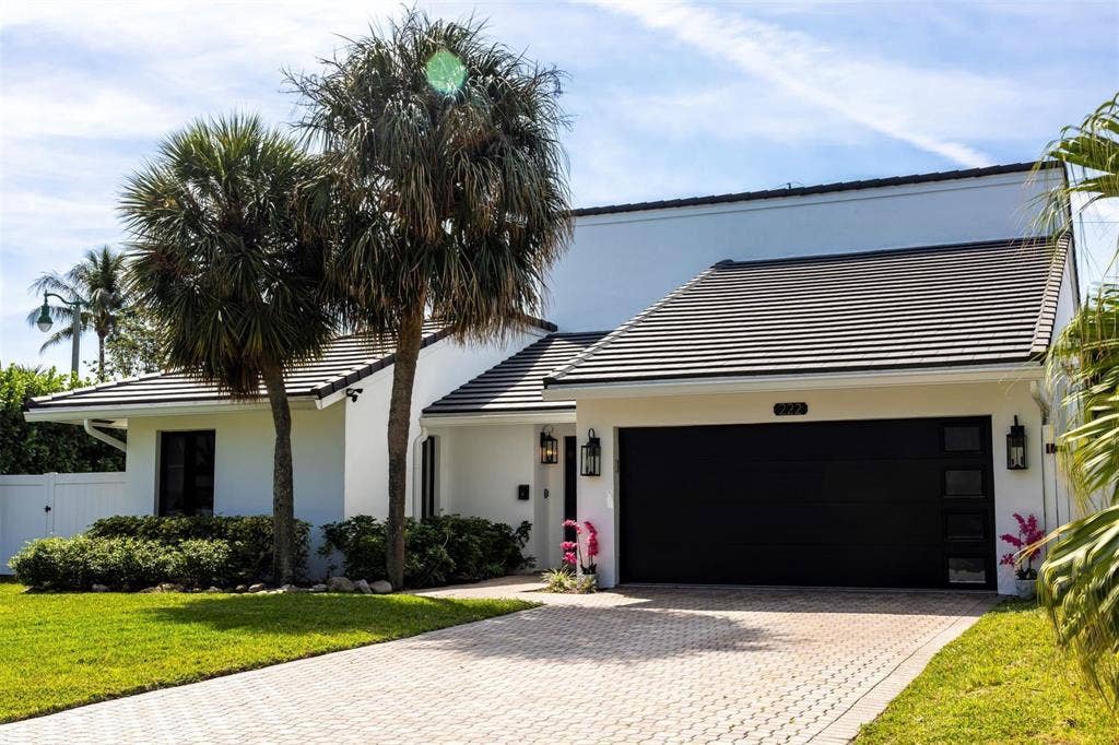 222 N Tradewinds Avenue, Lauderdale-By-The-Sea, Lauderdale By The Sea, FL 33308 t1