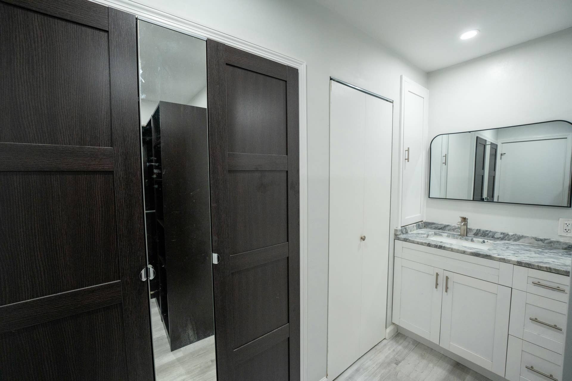 Master Closet/Bath