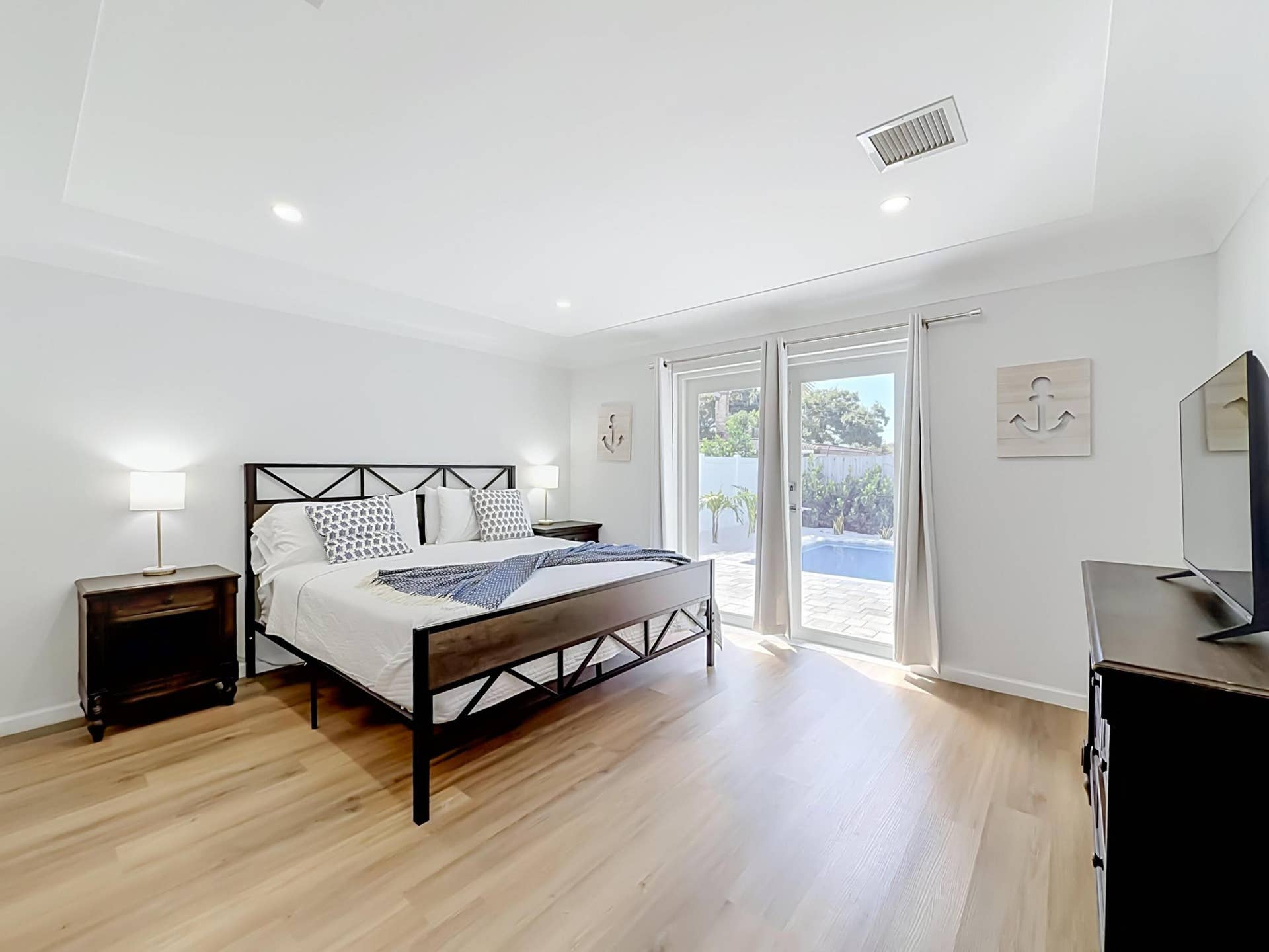 1950 NE 30th Street, Lighthouse Point, Lighthouse Point, FL 33064 1950 NE 30th Street-king 2