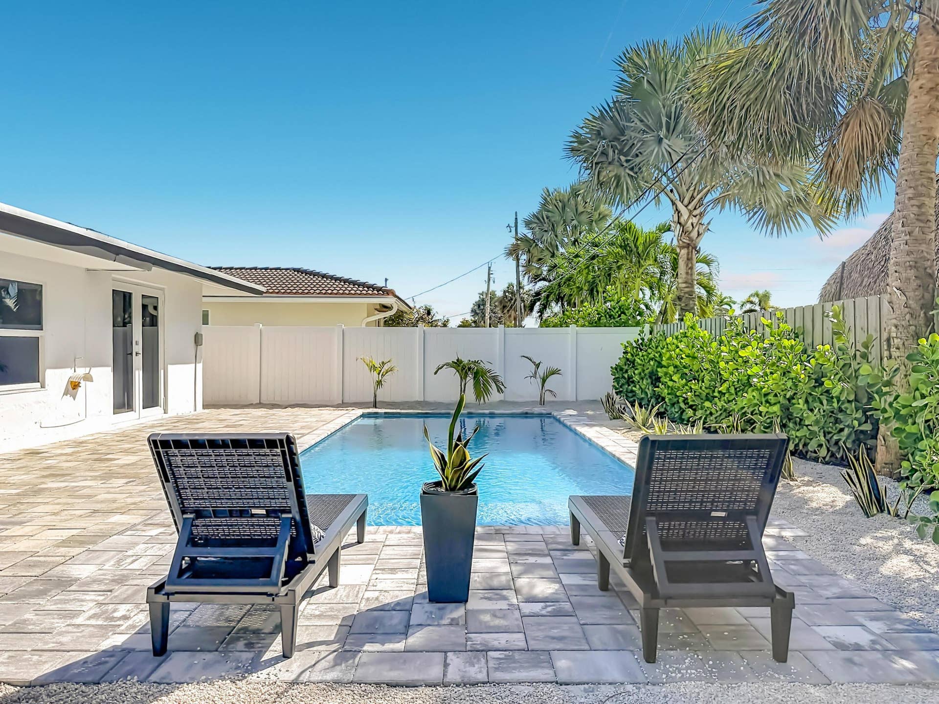 1950 NE 30th Street, Lighthouse Point, Lighthouse Point, FL 33064 1950 NE 30th Street-pool backyard 3