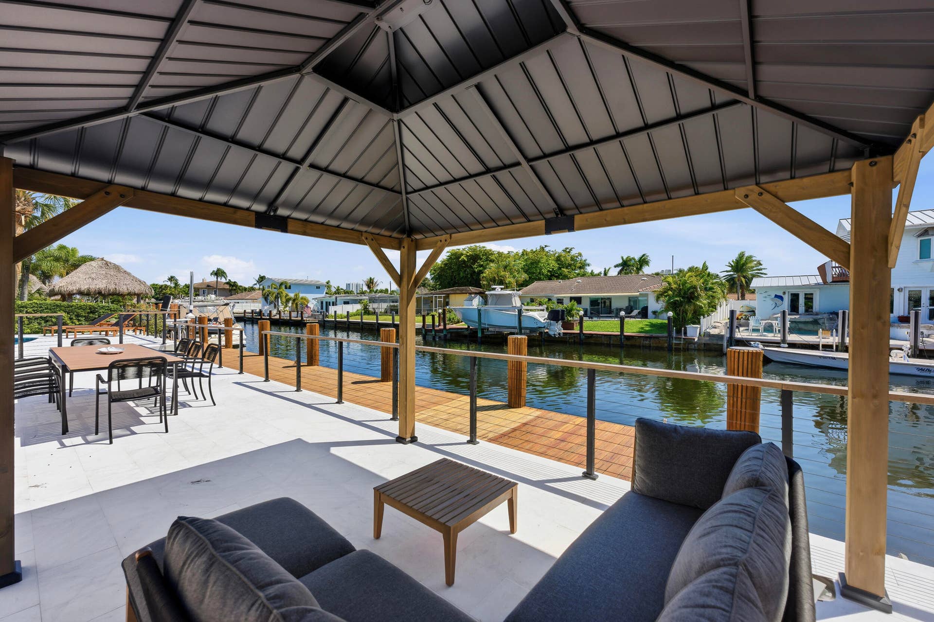2280 SE 10th Court, Pompano Beach, FL 33062 _jjl9587