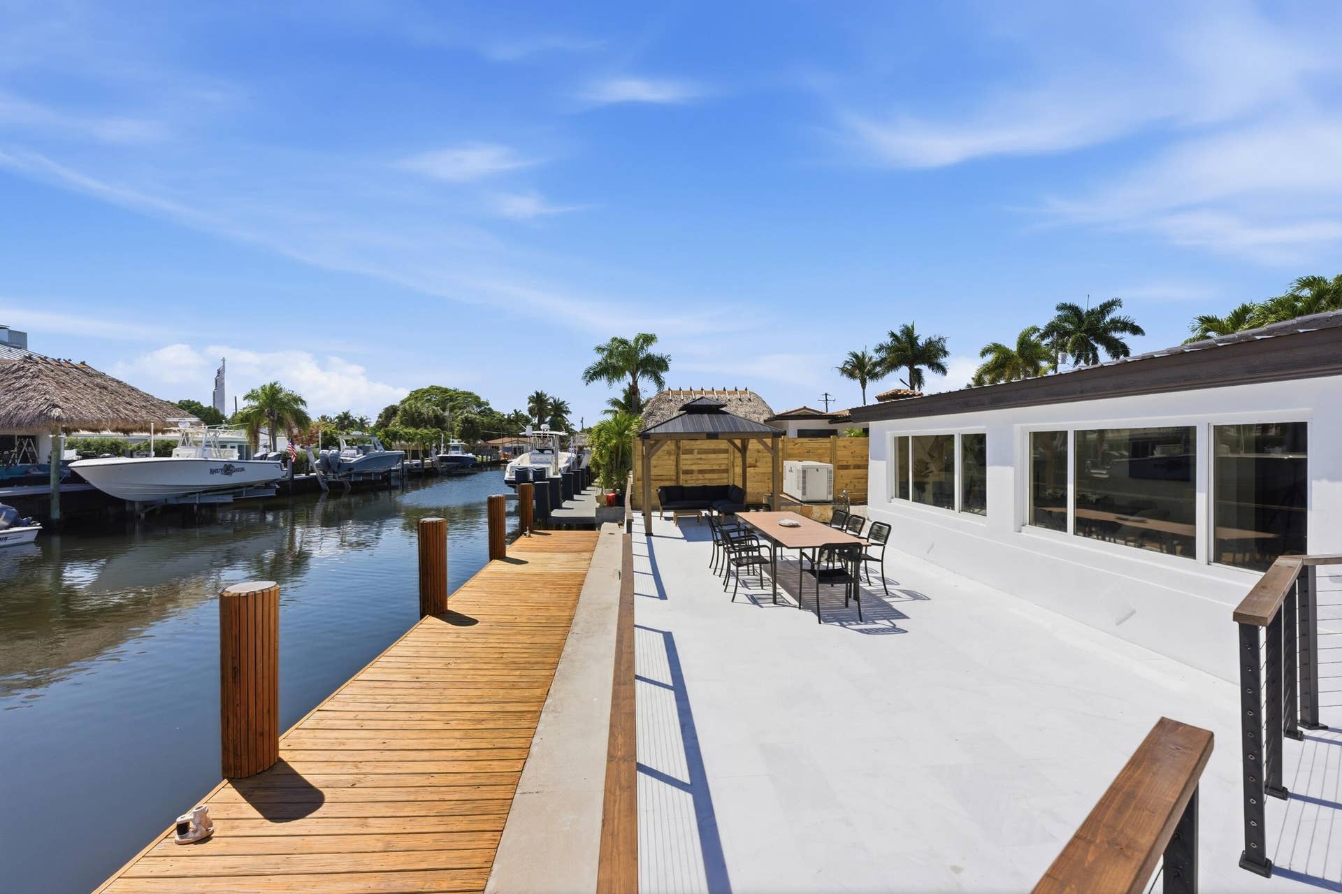 2280 SE 10th Court, Pompano Beach, FL 33062 _jjl9547