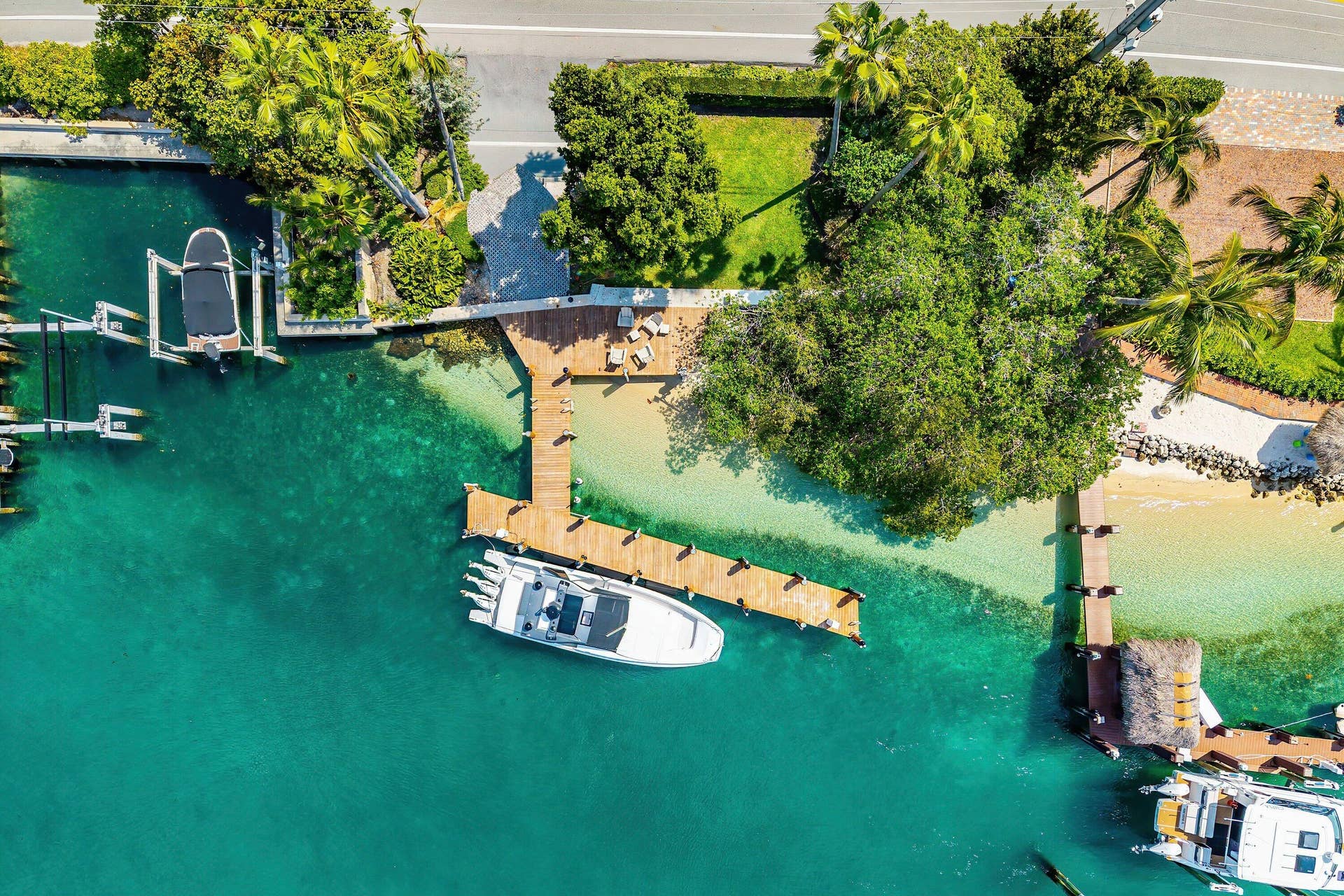 955 Hillsboro Mile, Hillsboro Beach, FL 33062 085-955HillsboroMile-HillsboroBeach-FL-3