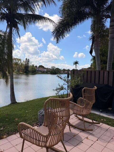 10690 NW 12th Drive, Plantation, FL 33322 Patio