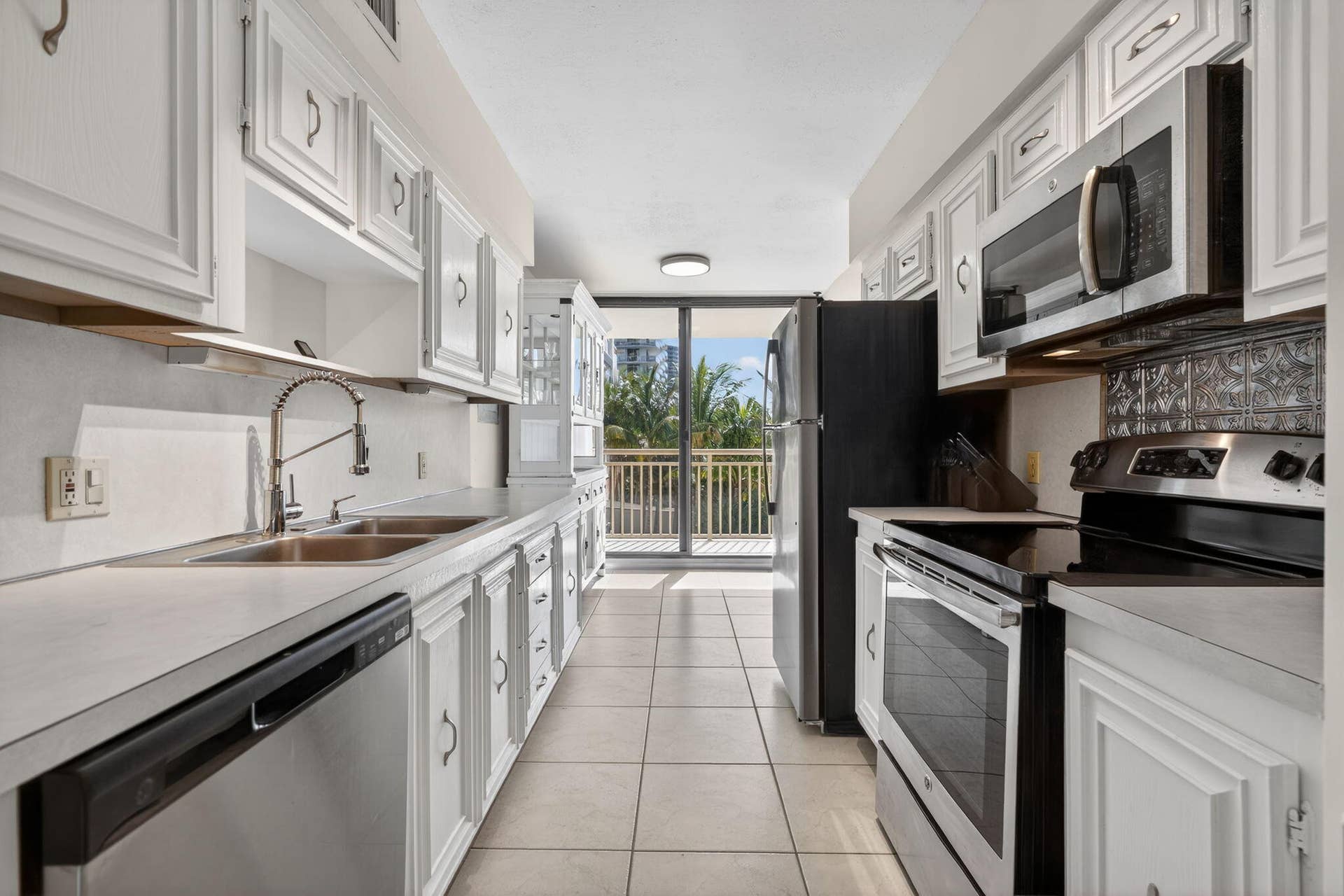 3400 N Ocean Drive, #408, Singer Island, Singer Island, FL 33404 Kitchen