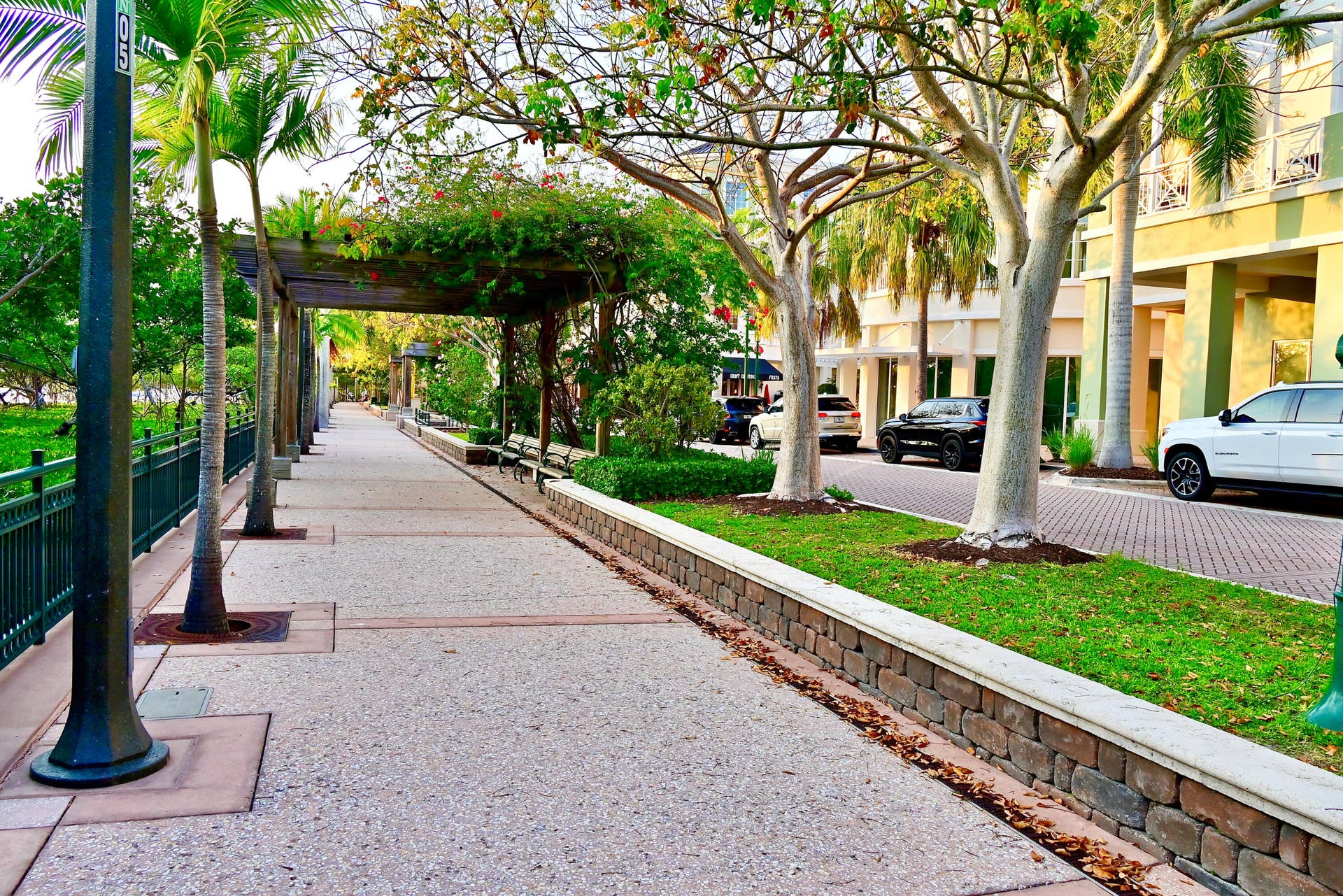 126 Faith Way, Jupiter, FL 33458 Local area restaurants/shops