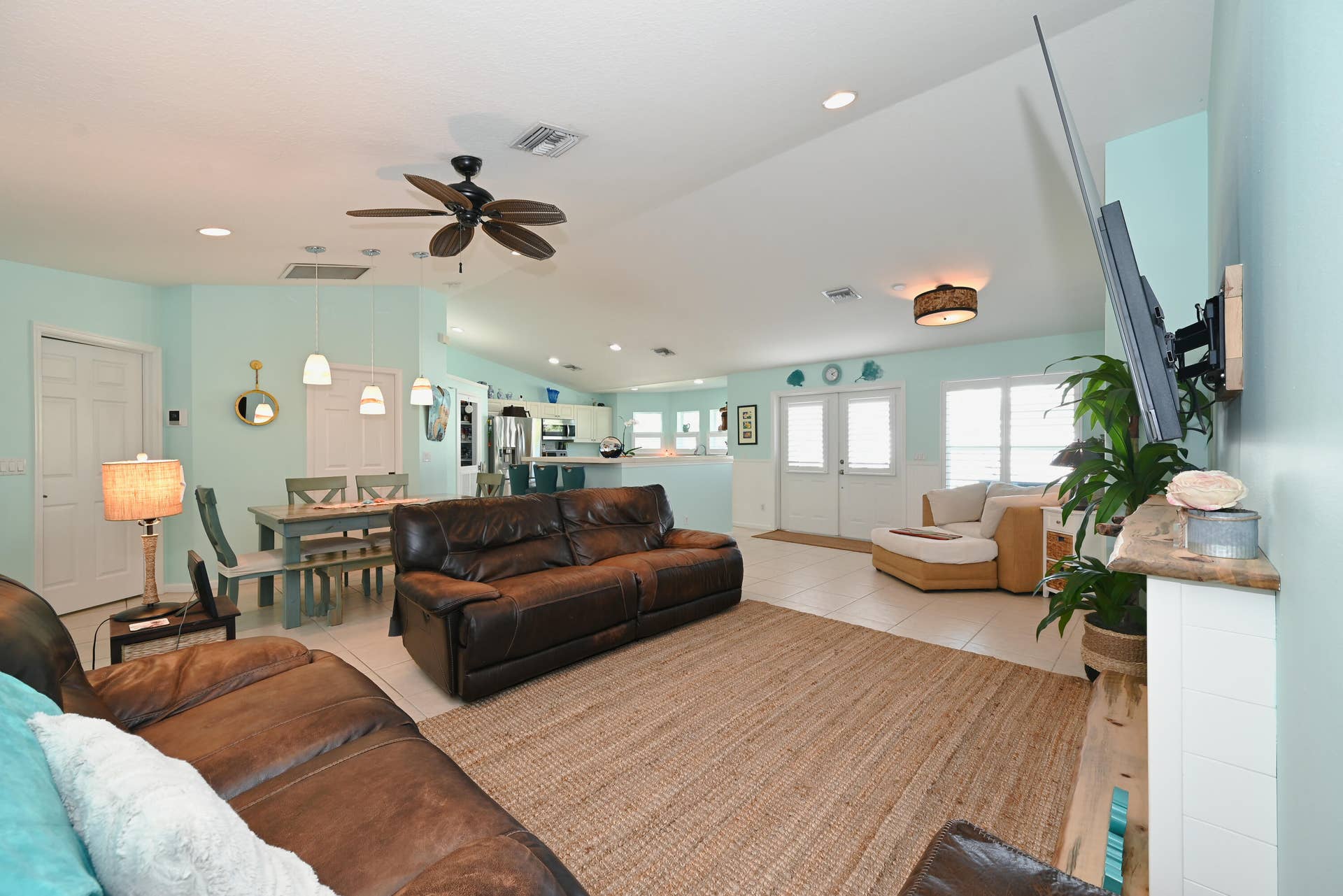 126 Faith Way, Jupiter, FL 33458 Living room