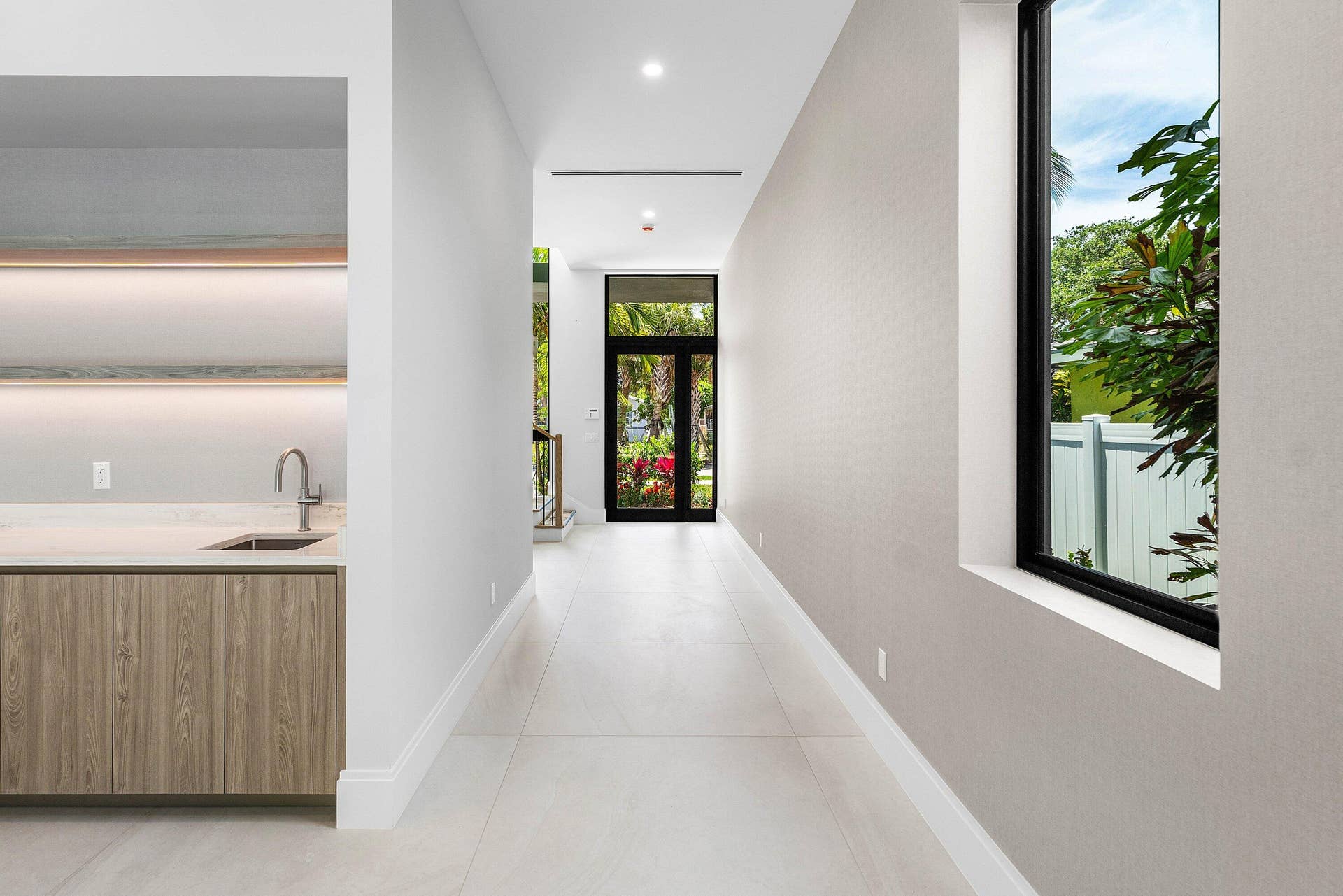 207 SE 5th Street, Delray Beach, FL 33483 012-207Southeast5thStreet-DelrayBeach-FL