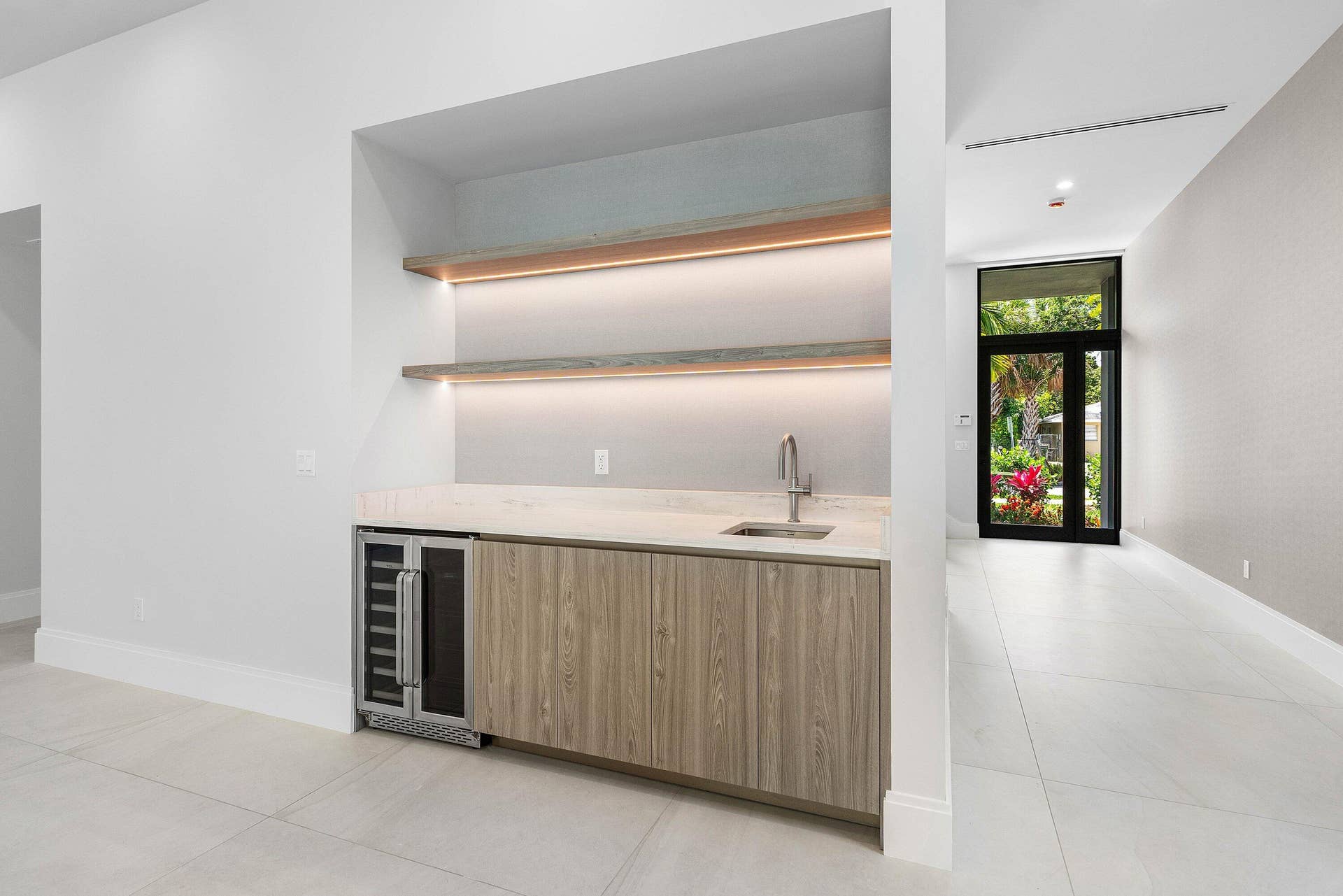 207 SE 5th Street, Delray Beach, FL 33483 013-207Southeast5thStreet-DelrayBeach-FL