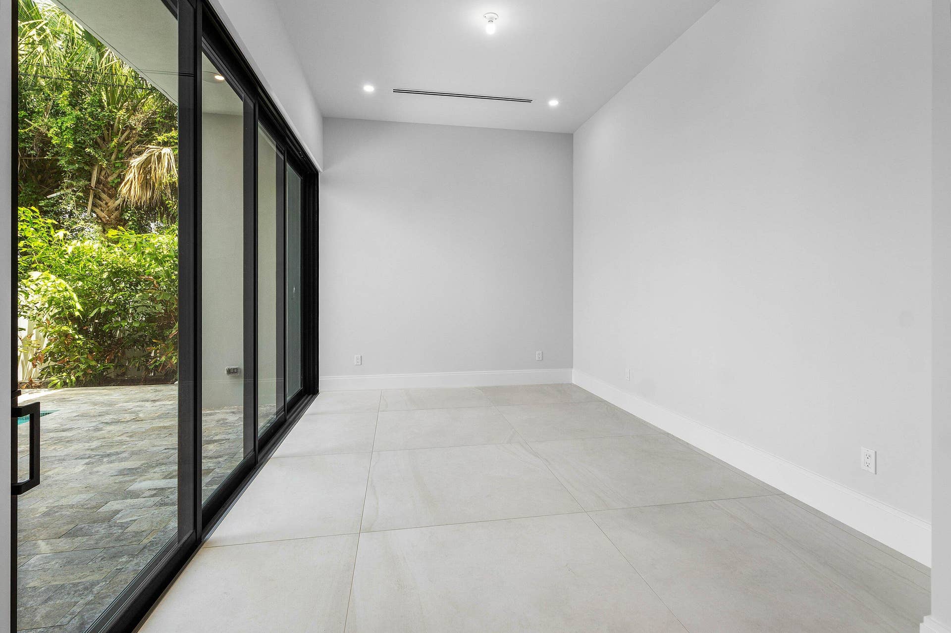 207 SE 5th Street, Delray Beach, FL 33483 office/flex space