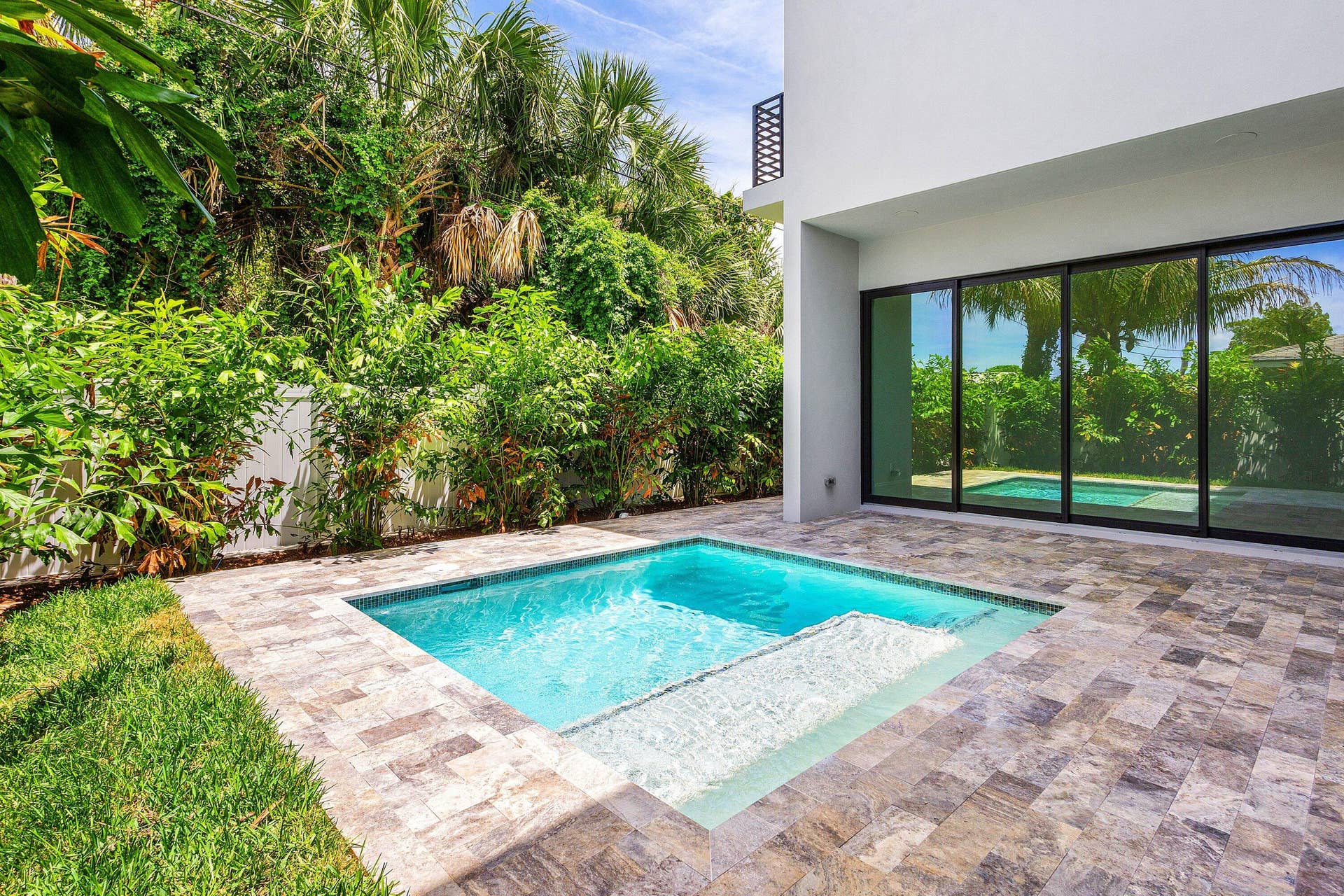 207 SE 5th Street, Delray Beach, FL 33483 028-207Southeast5thStreet-DelrayBeach-FL