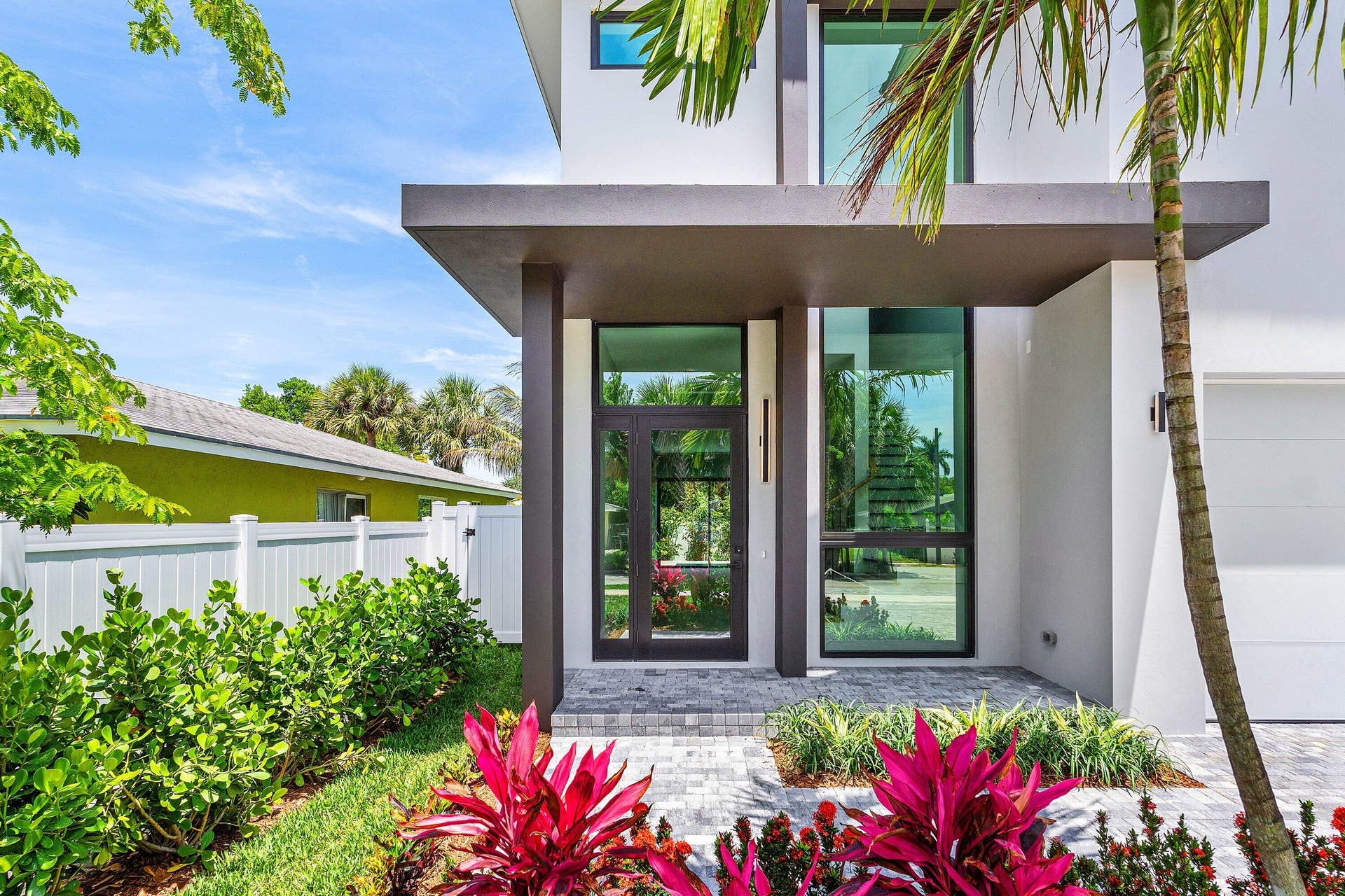 207 SE 5th Street, Delray Beach, FL 33483 004-207Southeast5thStreet-DelrayBeach-FL