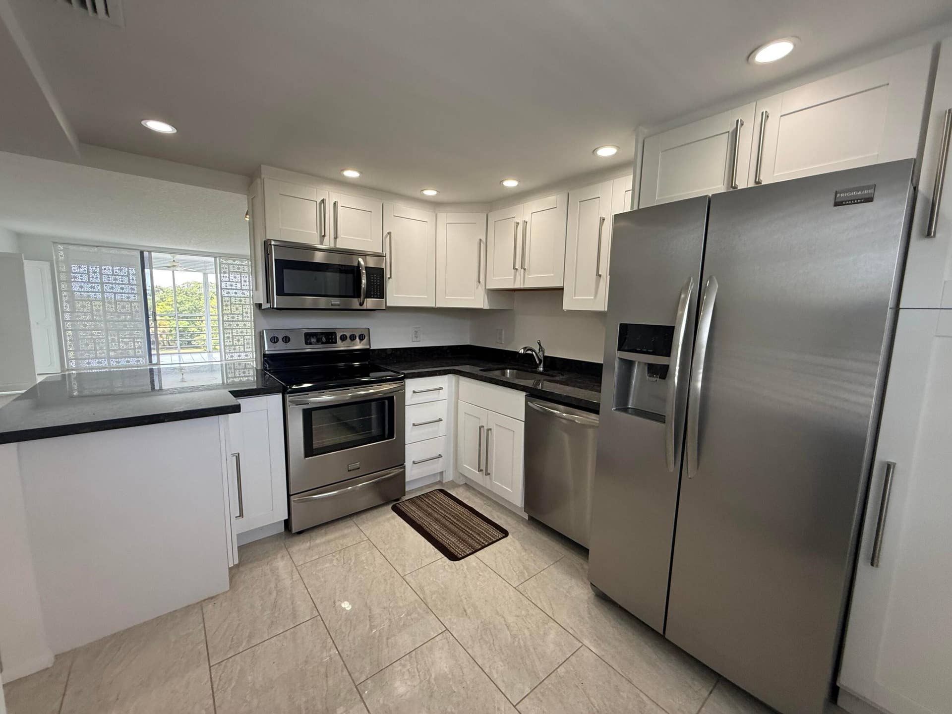 605 Oaks Drive, #602, Pompano Beach, FL 33069 Photo May 12 2026, 11 40 49 AM