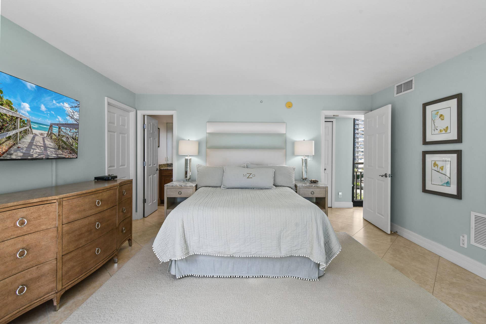 3000 N Ocean Drive, #9h, Singer Island, FL 33404 Primary Bedroom