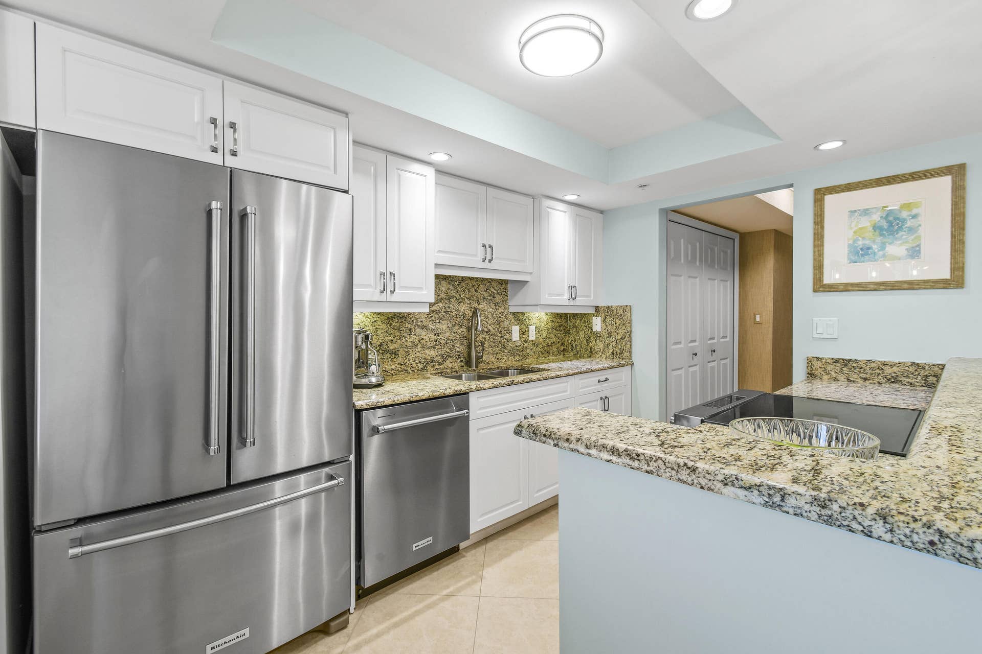 3000 N Ocean Drive, #9h, Singer Island, FL 33404 Newer Kitchen Aid Applicances