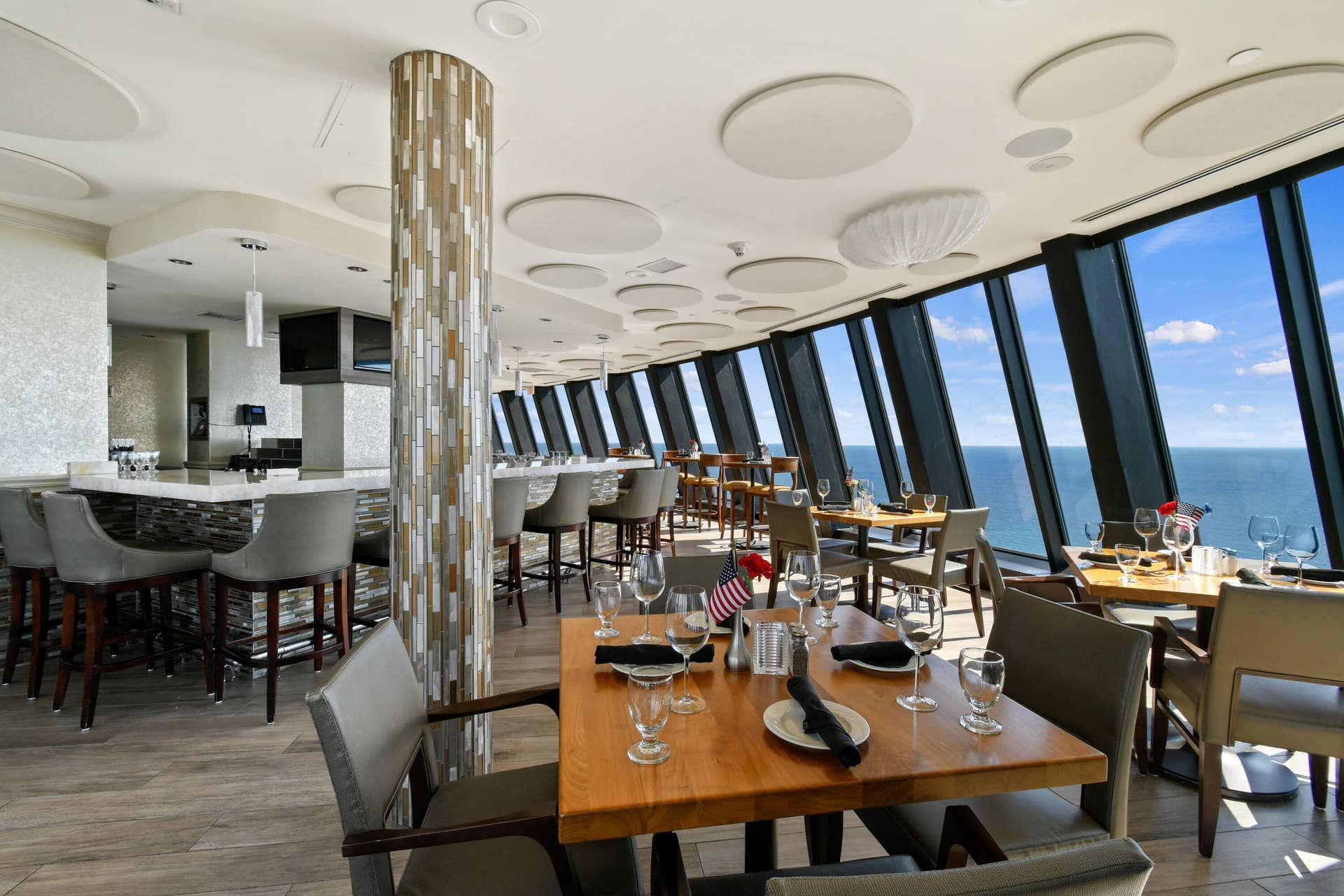 3000 N Ocean Drive, #9h, Singer Island, FL 33404 Marquis Restaurant and Lounge