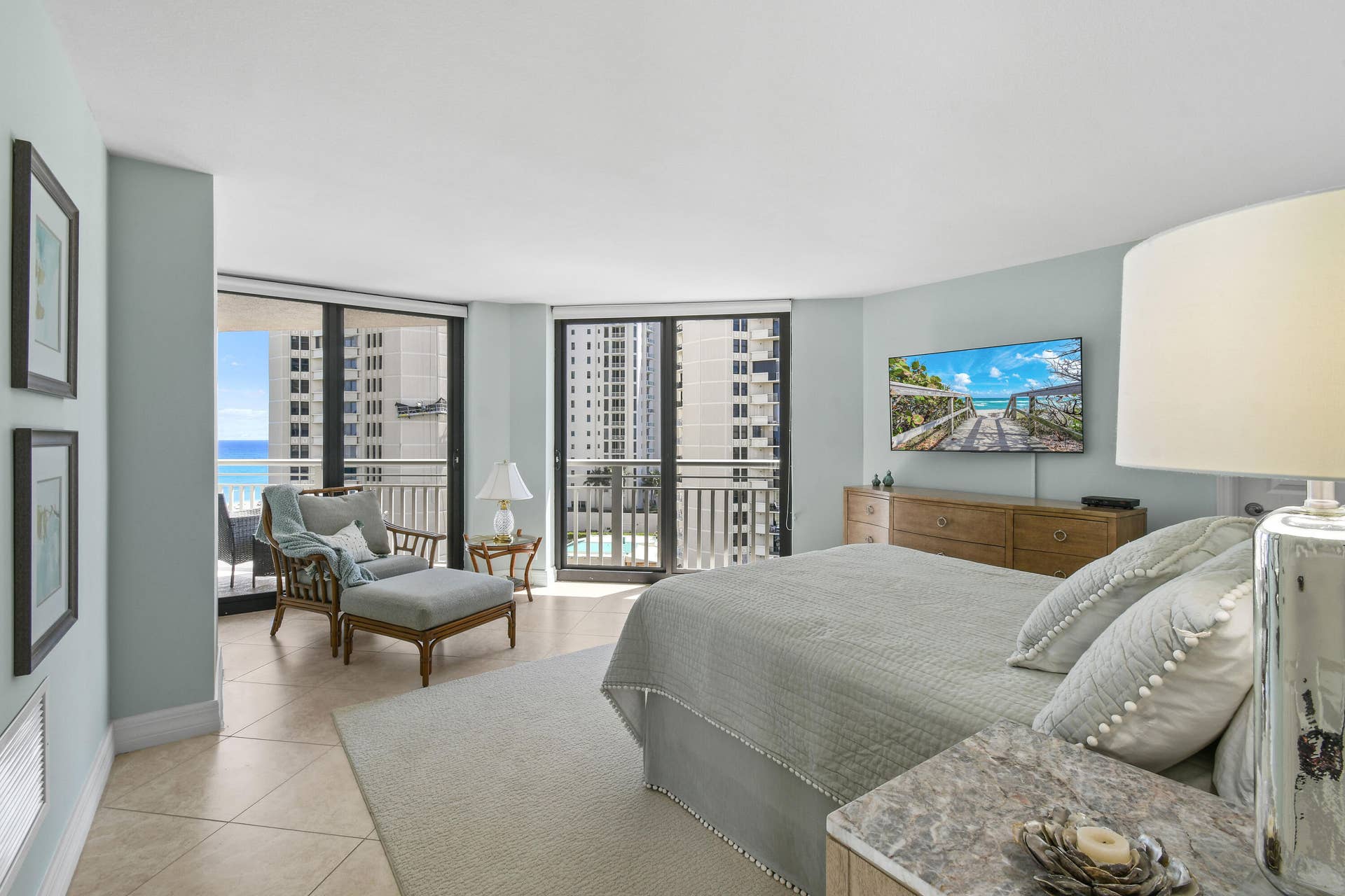 3000 N Ocean Drive, #9h, Singer Island, FL 33404 Primary Bedrooom