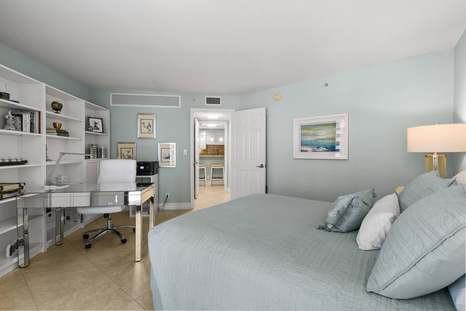 3000 N Ocean Drive, #9h, Singer Island, FL 33404 Guest Bedroom