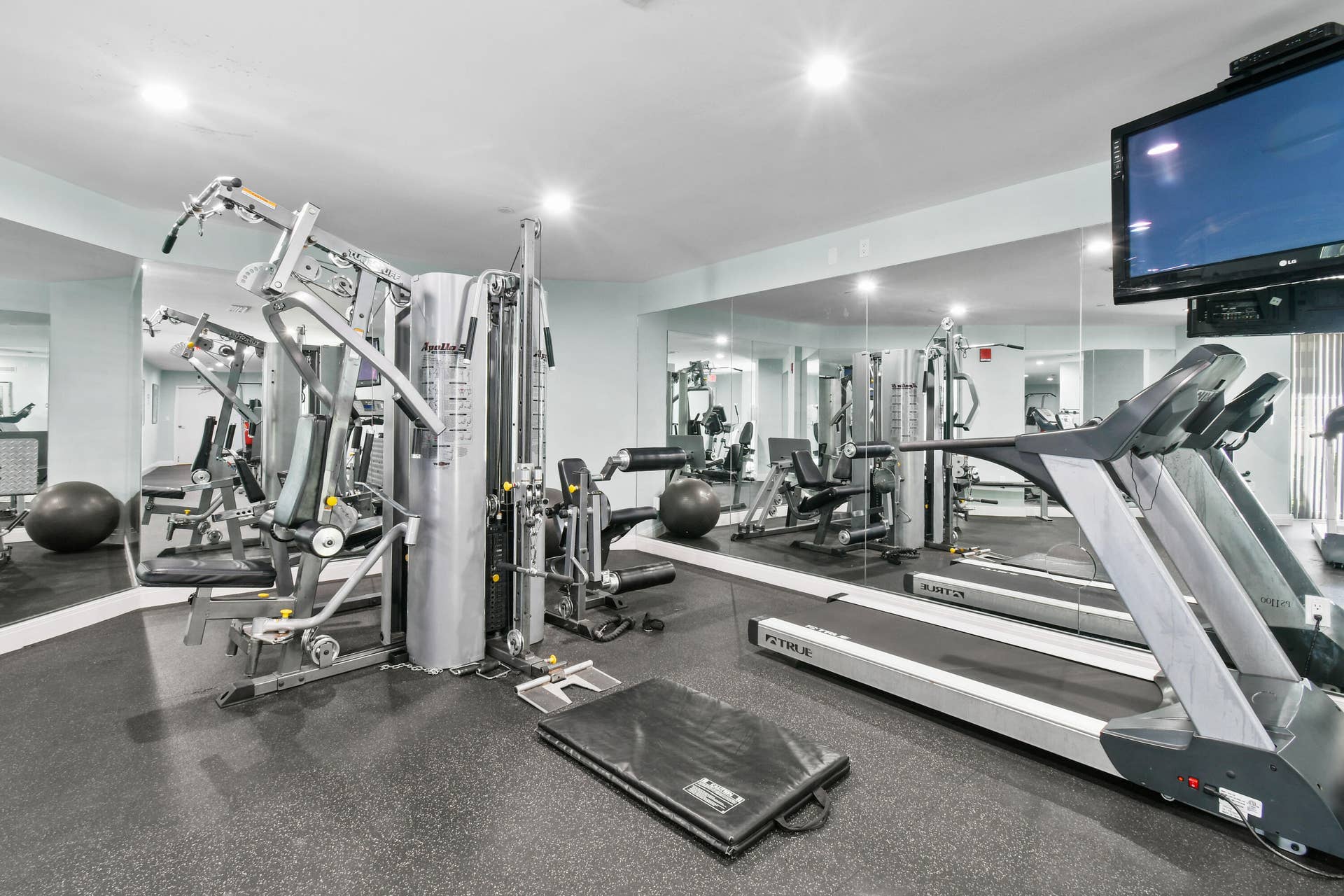 3000 N Ocean Drive, #9h, Singer Island, FL 33404 Fitness Center