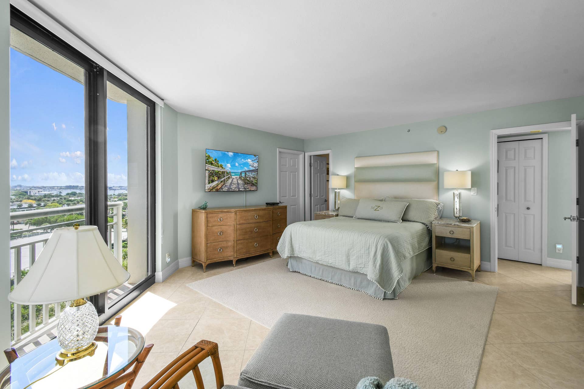 3000 N Ocean Drive, #9h, Singer Island, FL 33404 Primary Bedroom