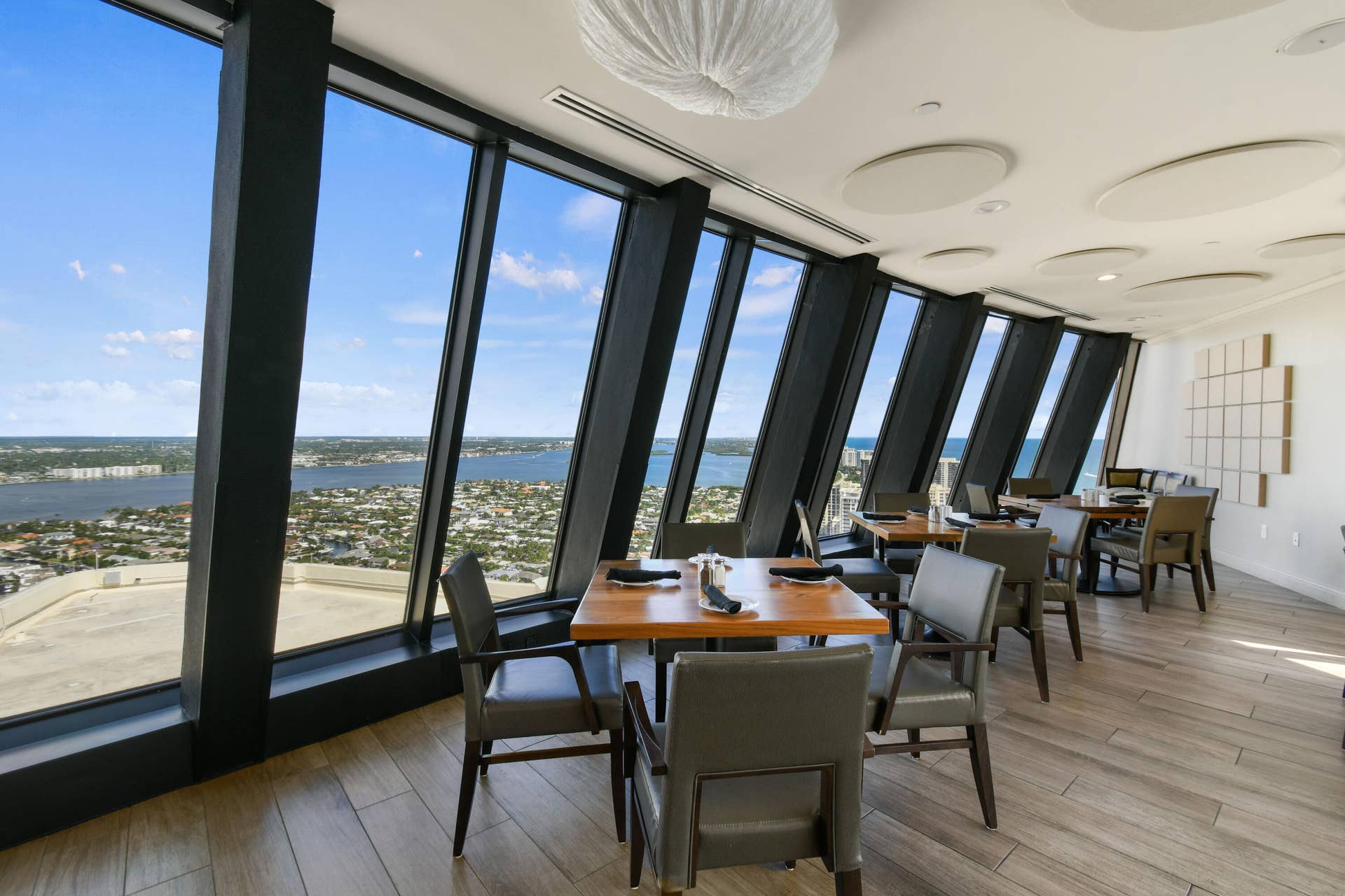 3000 N Ocean Drive, #9h, Singer Island, FL 33404 43rd Floor Marquis