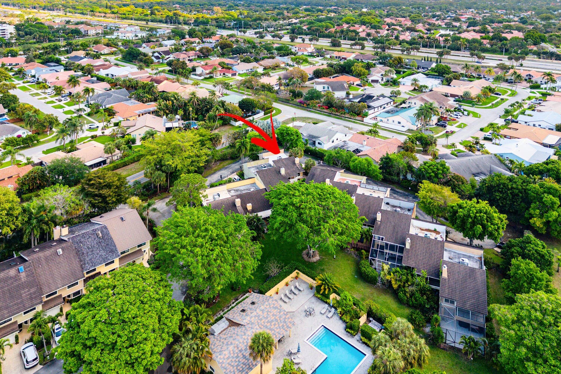 5664 Santiago Circle, Boca Raton, FL 33433 AERIAL OF THE POOL AREA