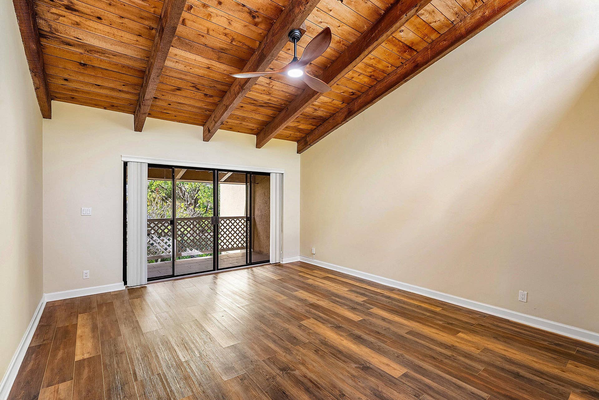 5664 Santiago Circle, Boca Raton, FL 33433 MASTER BEDROOM