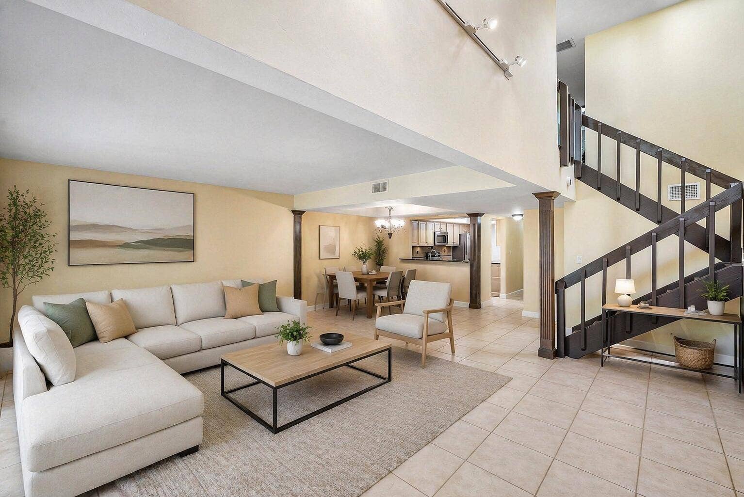 5664 Santiago Circle, Boca Raton, FL 33433 living room