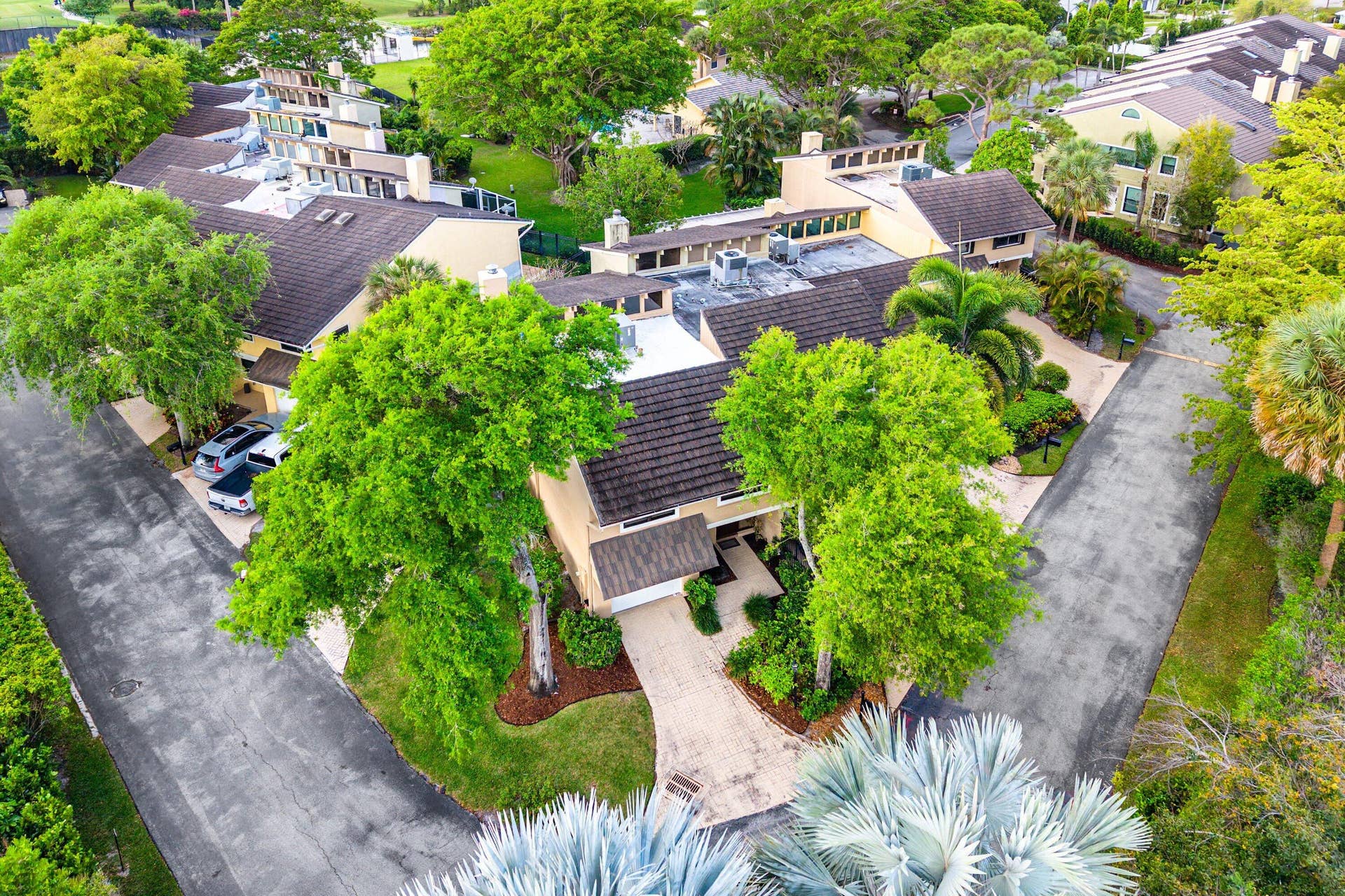5664 Santiago Circle, Boca Raton, FL 33433 AERIAL VIEW