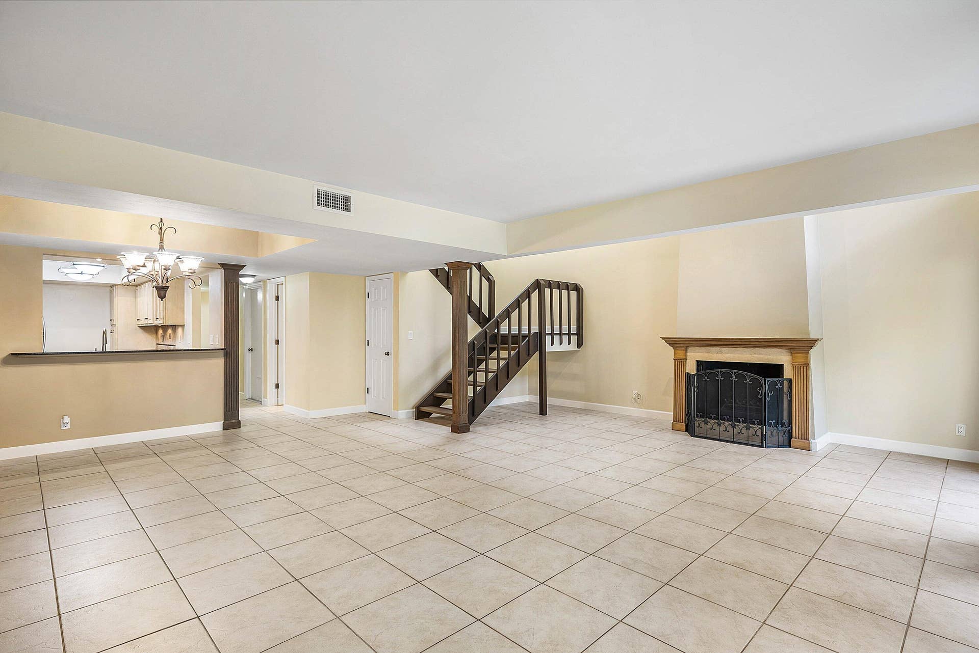 5664 Santiago Circle, Boca Raton, FL 33433 MAIN AREA