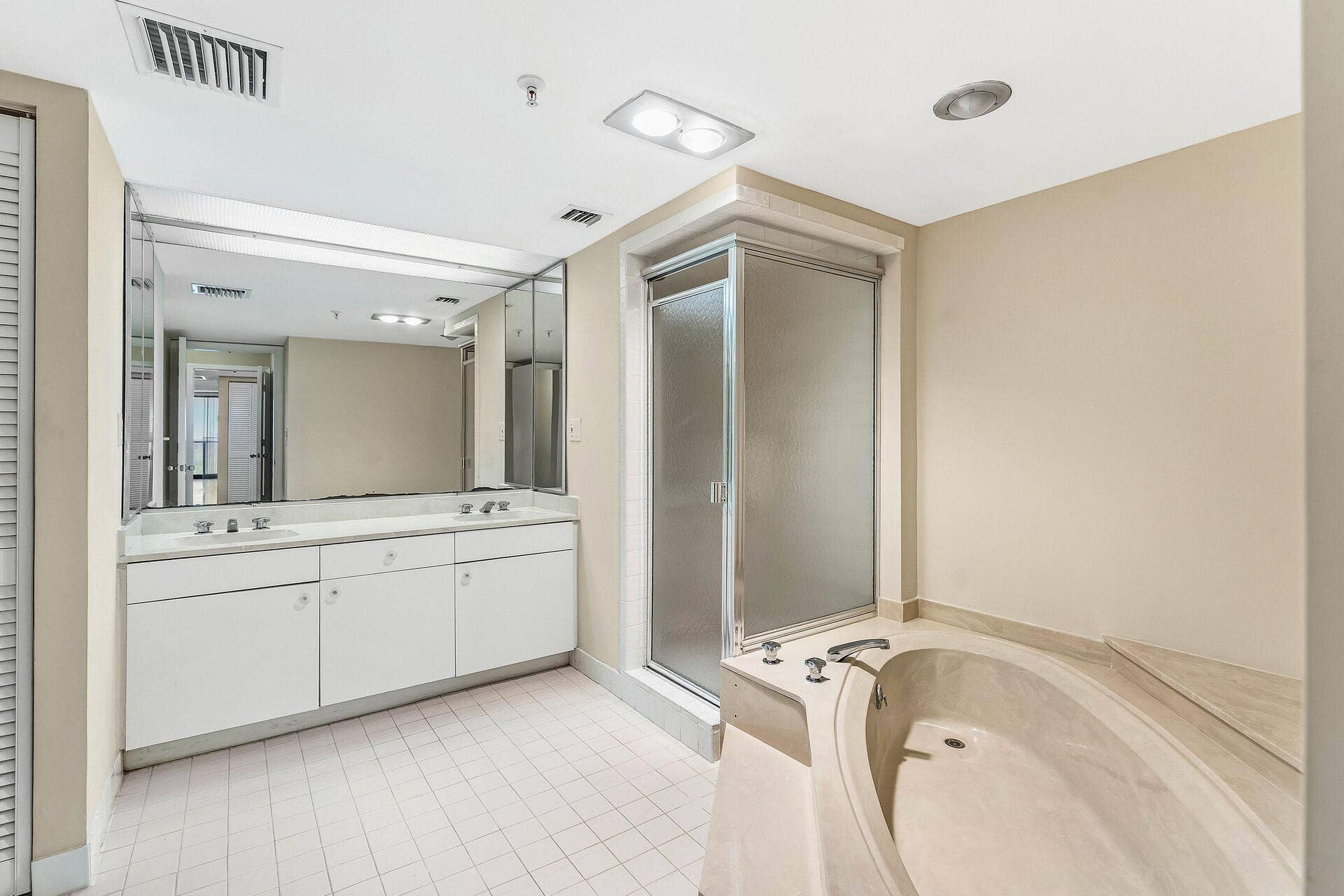 3440 S Ocean Boulevard, #502s, Palm Beach, FL 33480 34DSC08610.jpg-vsuniqueid-69cd29b73d40a