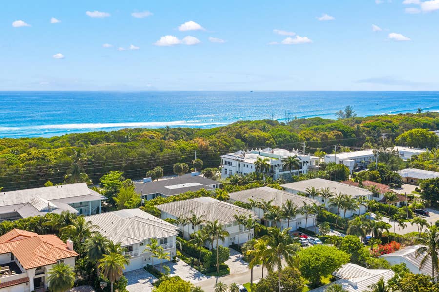 Property photo for 444 NE Wavecrest Way, Boca Raton, FL