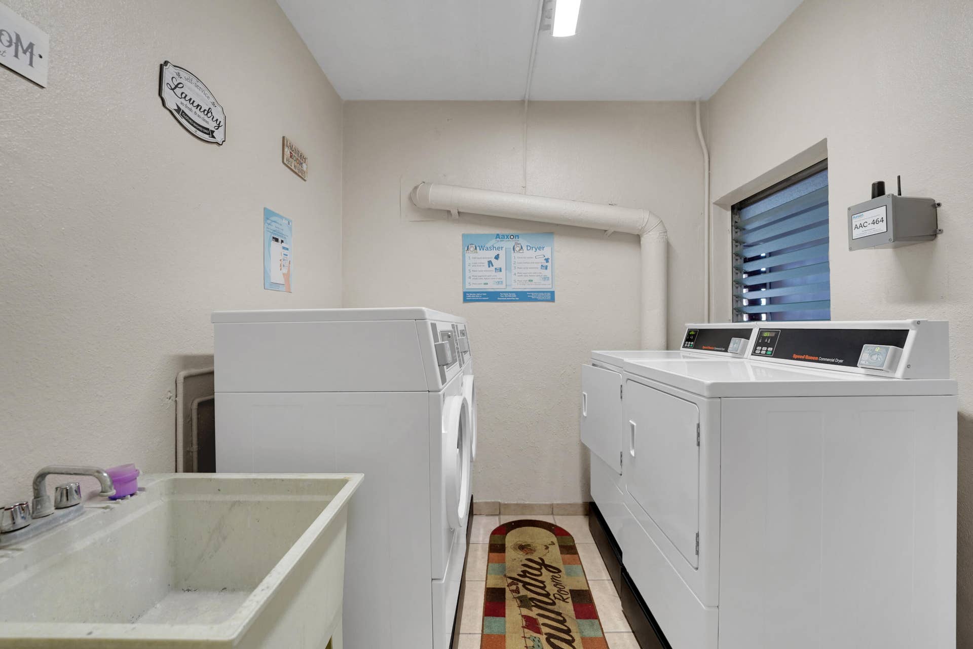 5203 NE 24th Terrace, #B207, Fort Lauderdale, FL 33308 Laundry