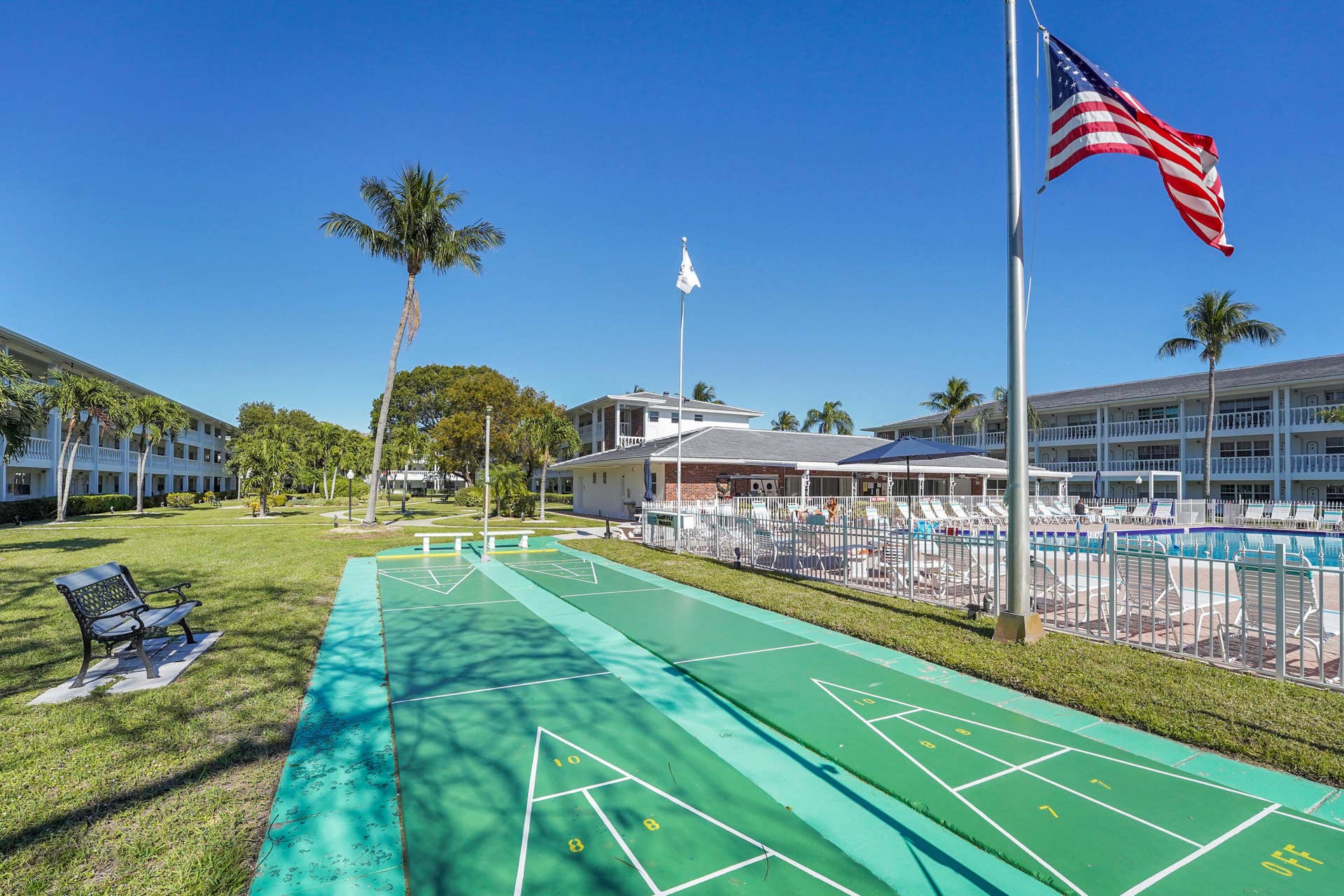 5203 NE 24th Terrace, #B207, Fort Lauderdale, FL 33308 shuffleboard