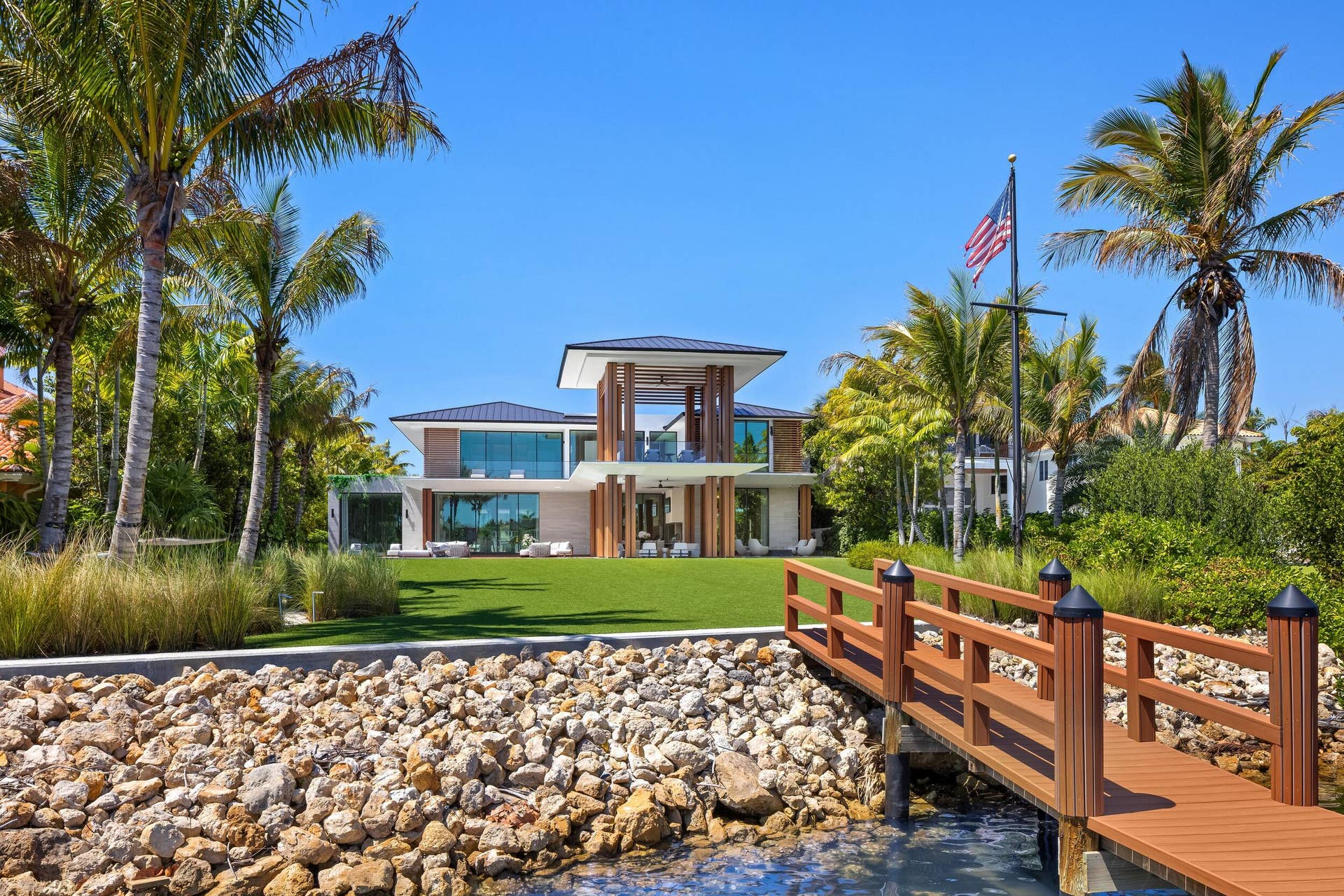 2415 Casas De Marbella Drive, Palm Beach Gardens, FL 33410 Waterfront 1