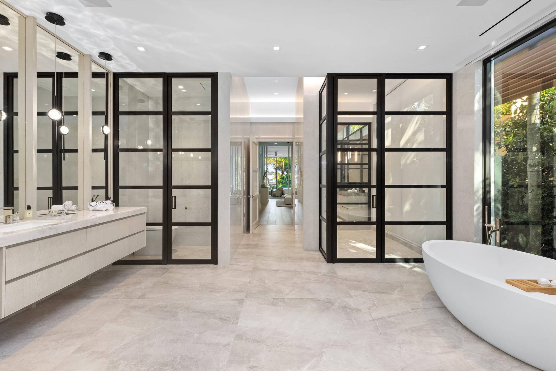 2415 Casas De Marbella Drive, Palm Beach Gardens, FL 33410 Master Bath 5